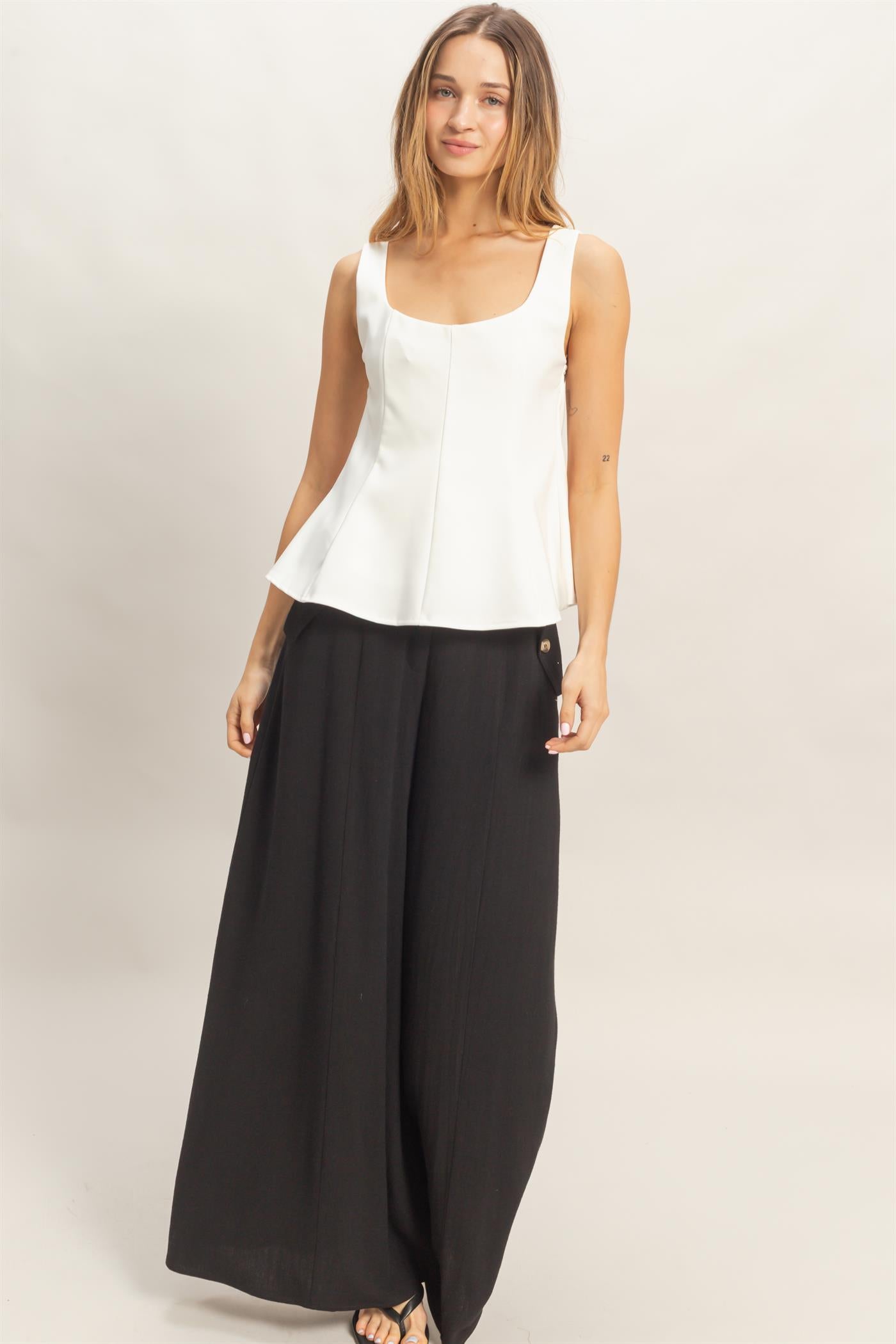 Wholesale Square Neck Flared Tank Top Clothing Tops HF26A216 WHITE HYFVE