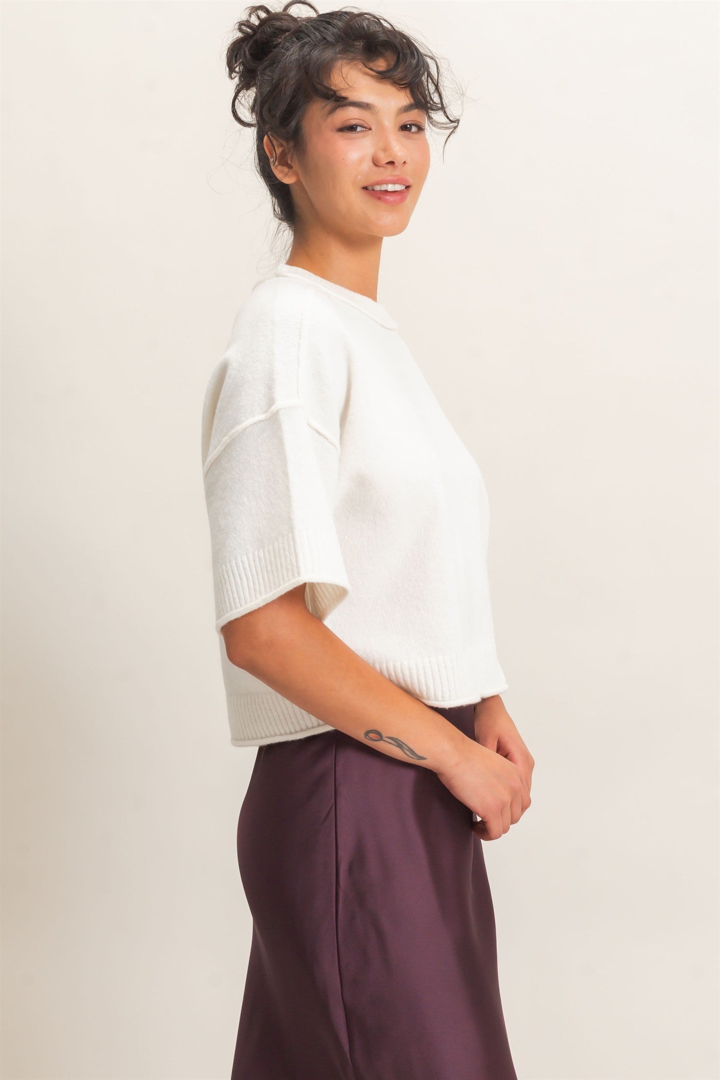 Wholesale Seam Detail Short Sleeve Knit Top Clothing Tops DZ26A827 WHIP CREAM DOUBLE ZERO