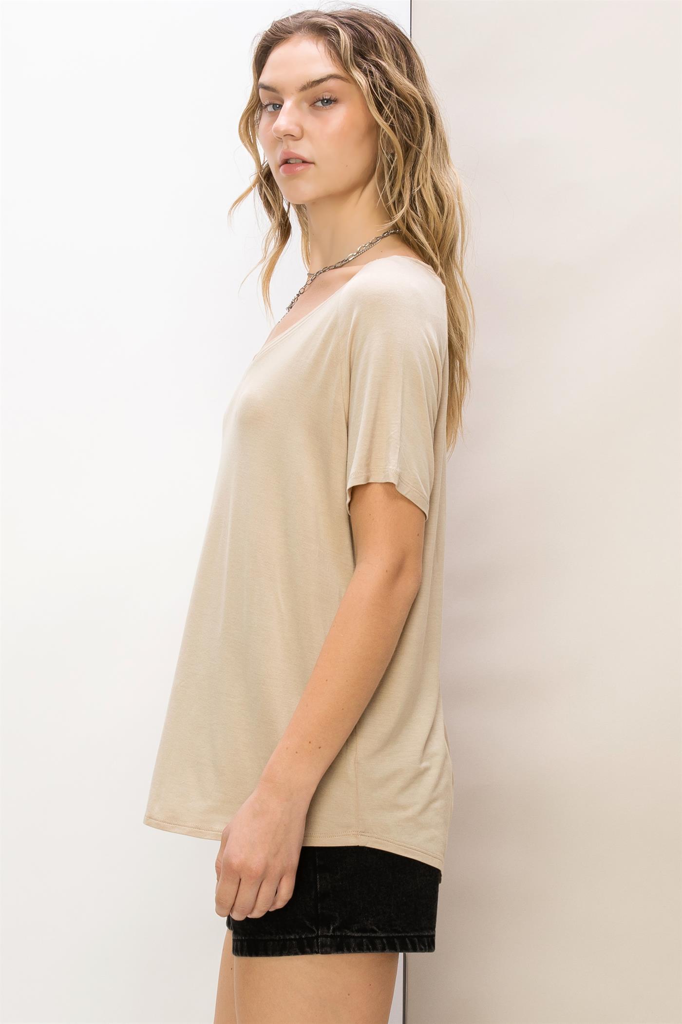 Wholesale Oversized V-Neck Tee Clothing Tops DZ23A790 CAFFE LATTE DOUBLE ZERO
