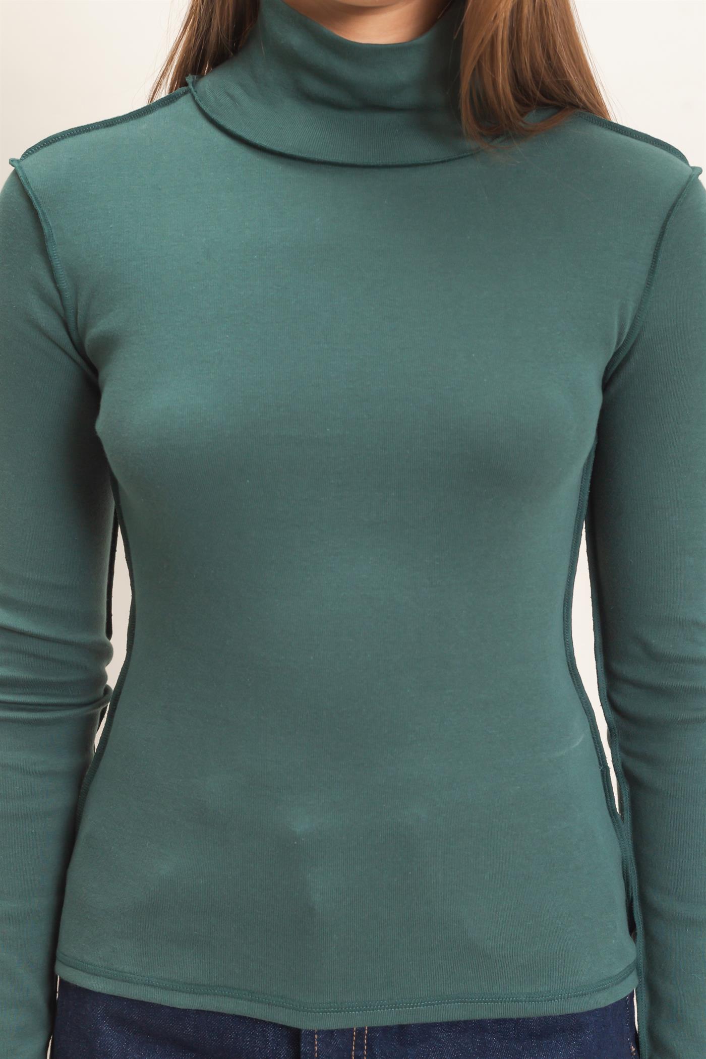 Wholesale Turtleneck Exposed Seam Long Sleeve Top Clothing Tops DZ26F241 DARK GREEN HYFVE