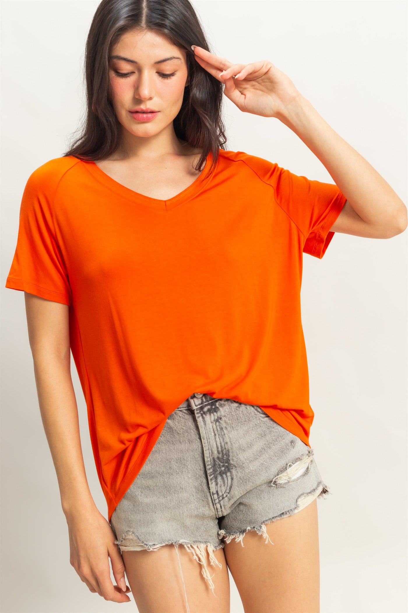 Wholesale Oversized V-Neck Relaxed Tee Clothing Tops DZ25E310 TOMATO DOUBLE ZERO
