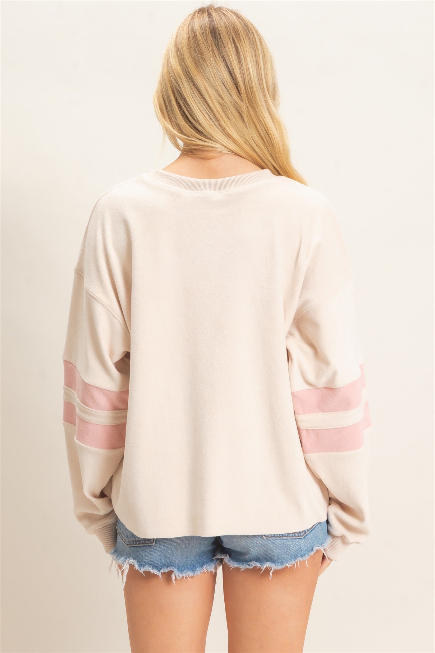 Wholesale Crew Neck Long Sleeve Sweatshirt Sweatshirts HF26E425 CREAM HYFVE