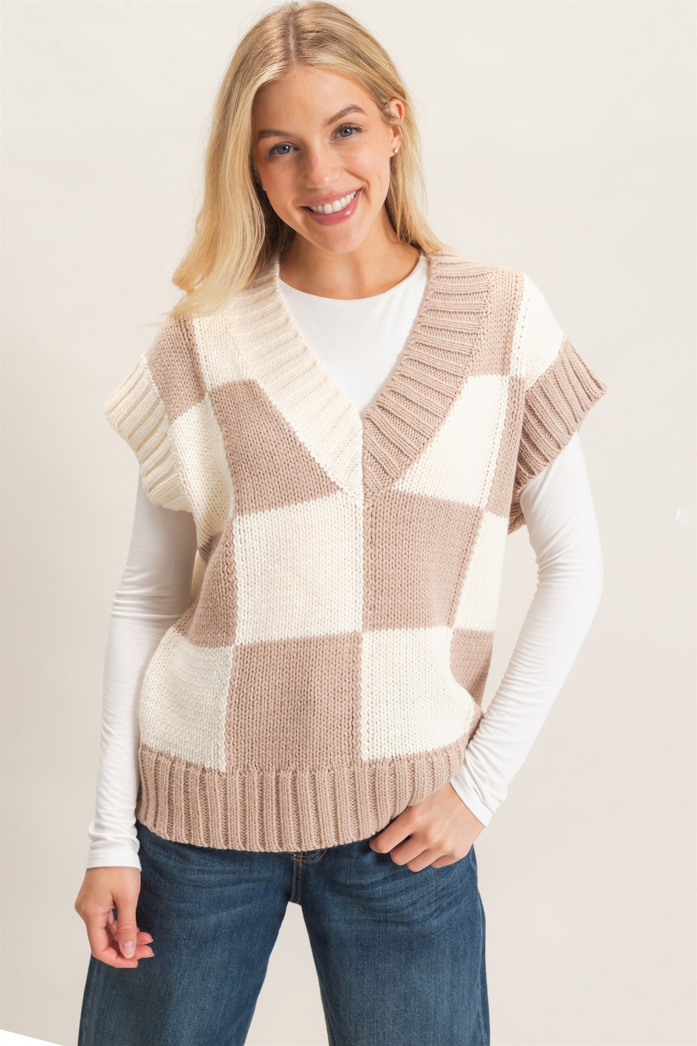 Wholesale Ribbed V-Neck Checkered Sweater Vest Sweaters HF26F180 TAUPE HYFVE
