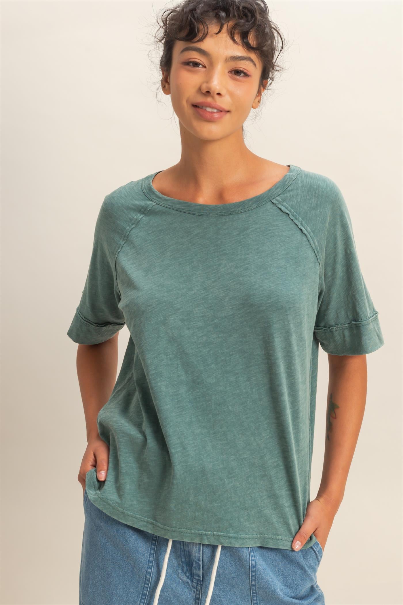 Wholesale Acid Wash Raw Seam Raglan Short Sleeve Tee Clothing Tops DZ26A655 DARK TEAL HYFVE