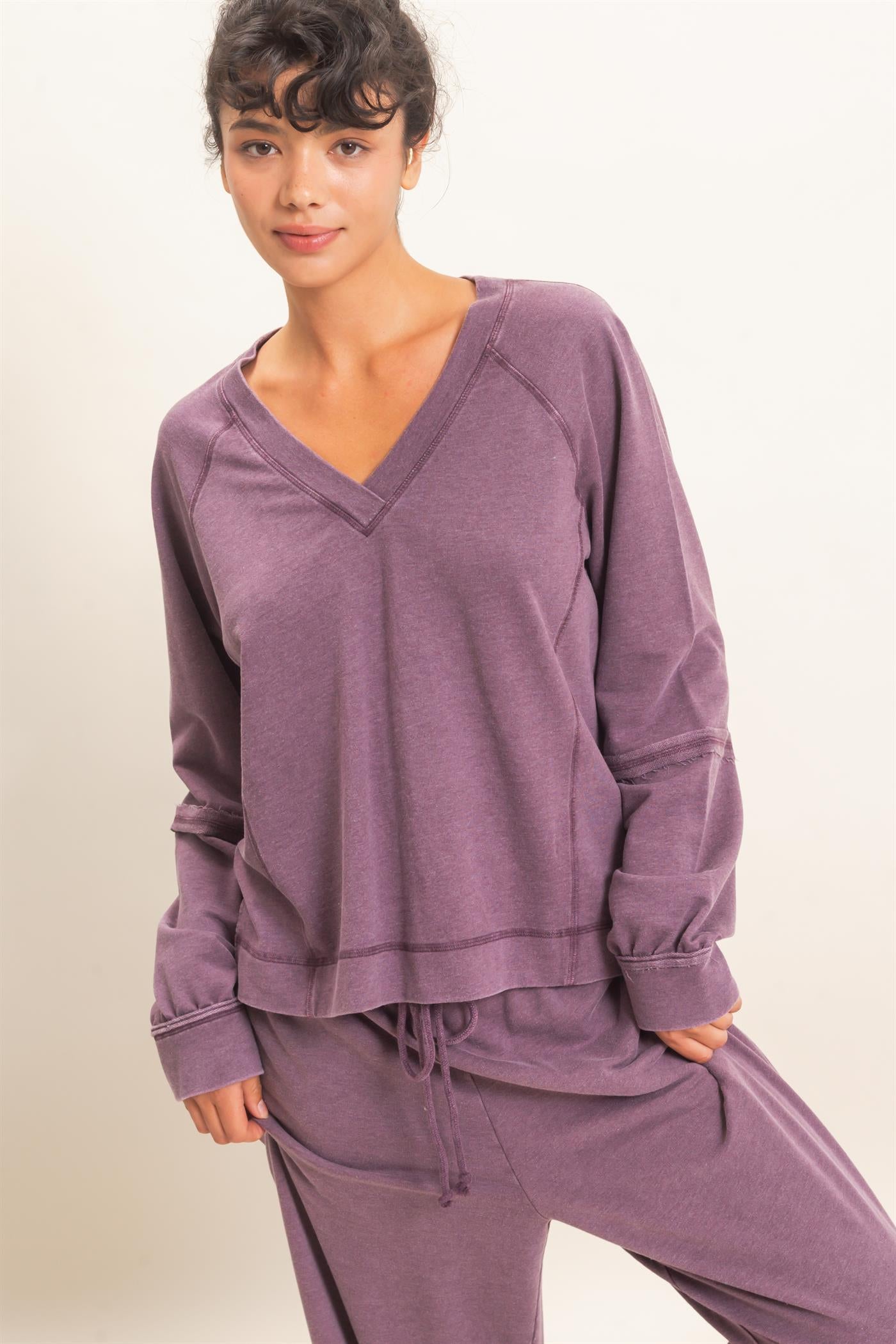 Wholesale Mineral Wash V-Neck Seam Detail Sweatshirt Sweatshirts DZ26F014 DARK CHERRY DOUBLE ZERO