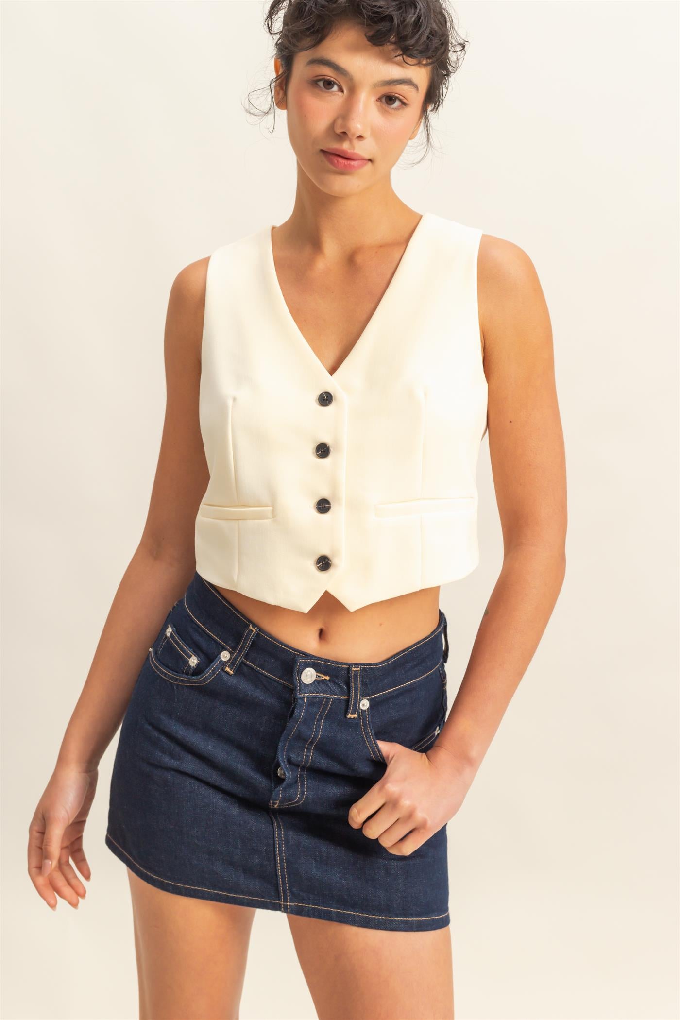 Wholesale Tailored Button-Down Vest Vests DZ25E126 CREAM DOUBLE ZERO