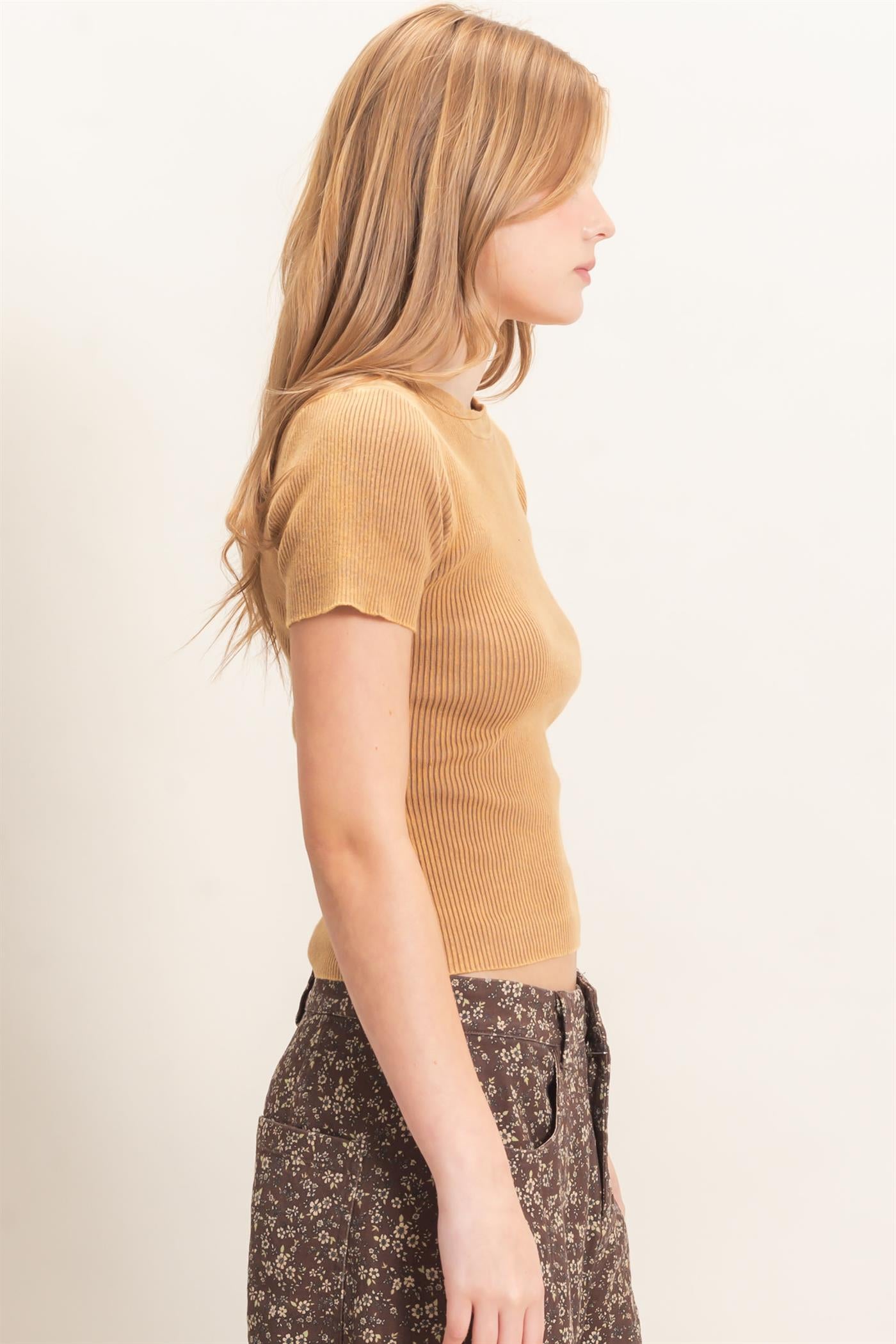 Wholesale Ribbed Crew Neck Top Clothing Tops HF26E473 WARM TAUPE HYFVE