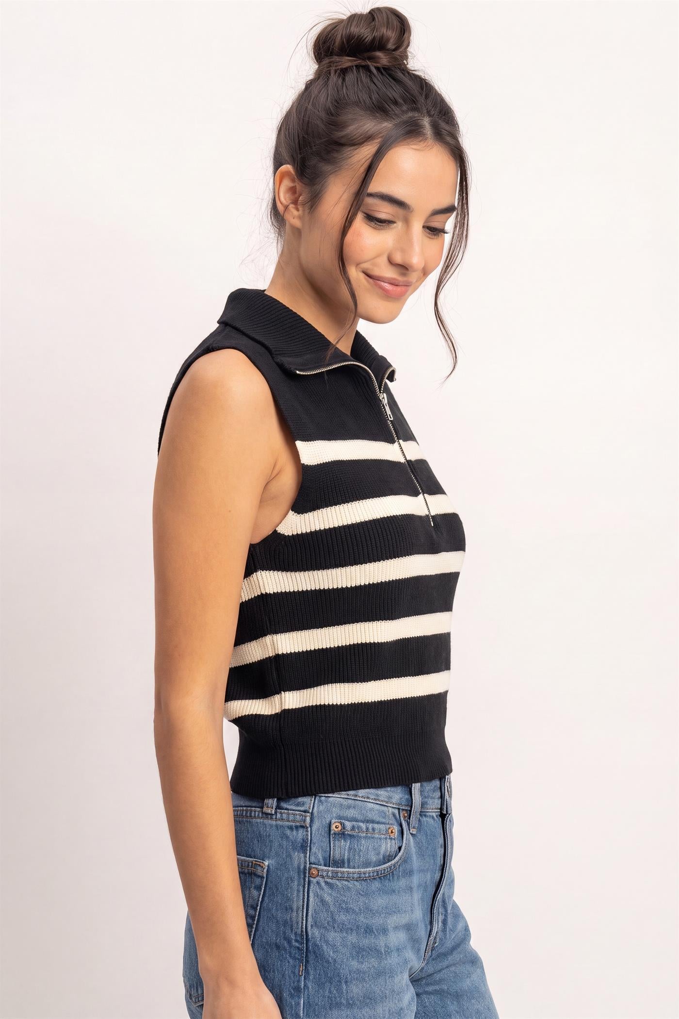 Wholesale Half-Zip Sleeveless Stripe Sweater Sweaters DZ26E951 BLACK DOUBLE ZERO