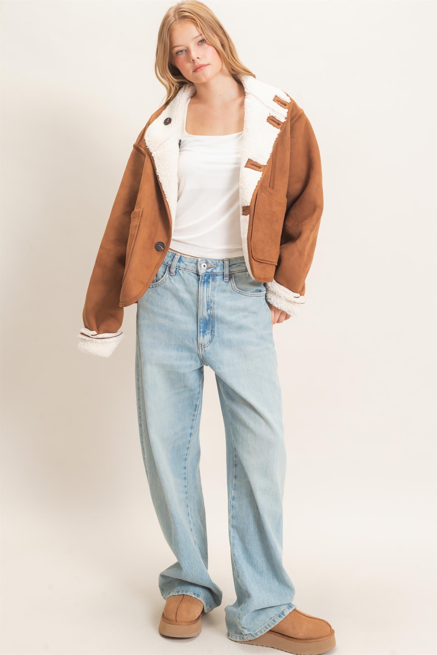 Wholesale Reversible Faux Suede & Sherpa Jacket Coats & Jackets HF26E718 CAMEL HYFVE