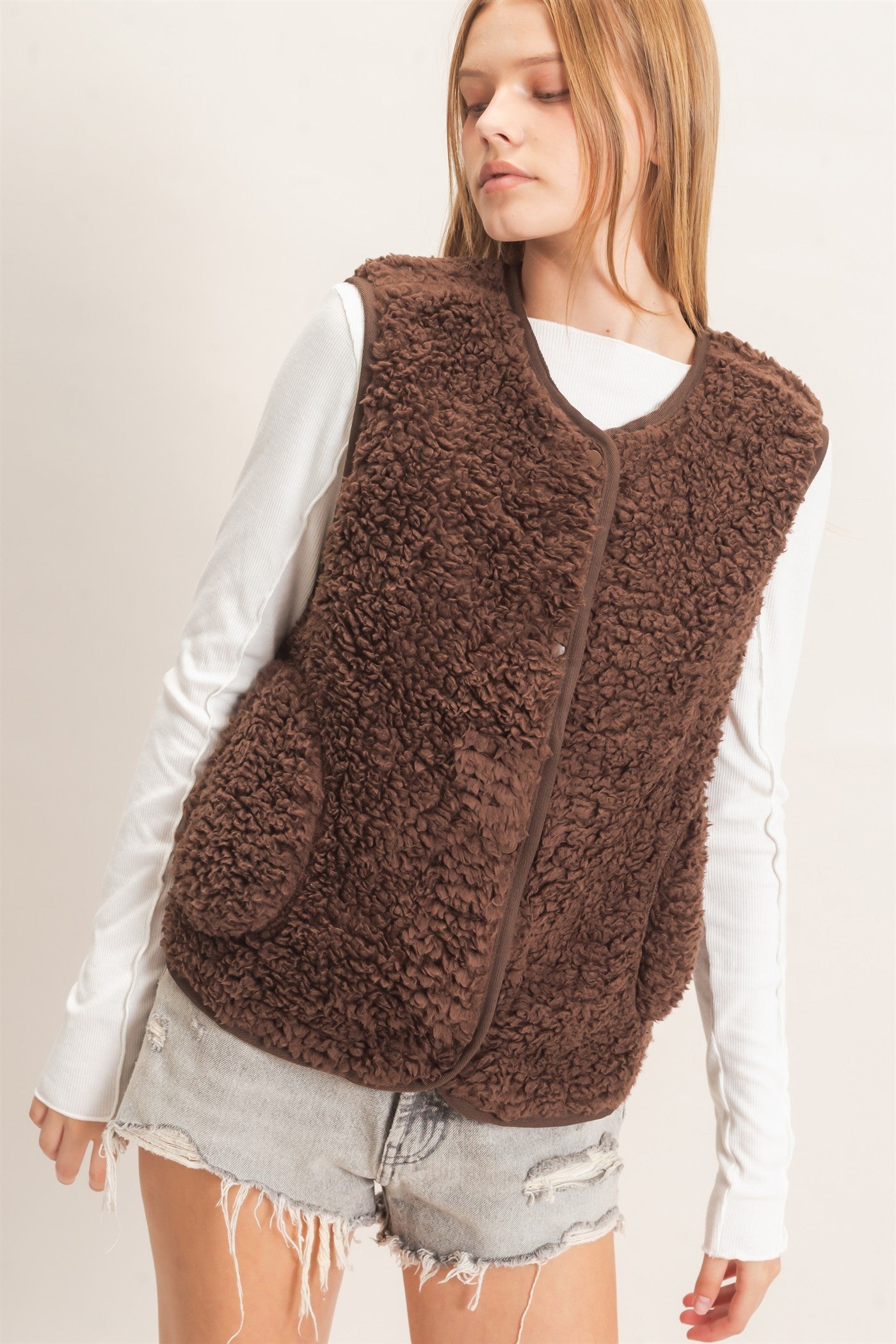 Wholesale Button Front Sherpa Vest With Patch Pockets Vests HF27A010 DARK BROWN HYFVE