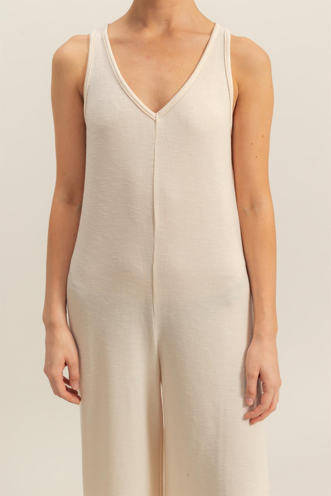 Wholesale V-Neck Sleeveless Wide Leg Jumpsuit Clothing DZ25C805 ALPACA DOUBLE ZERO