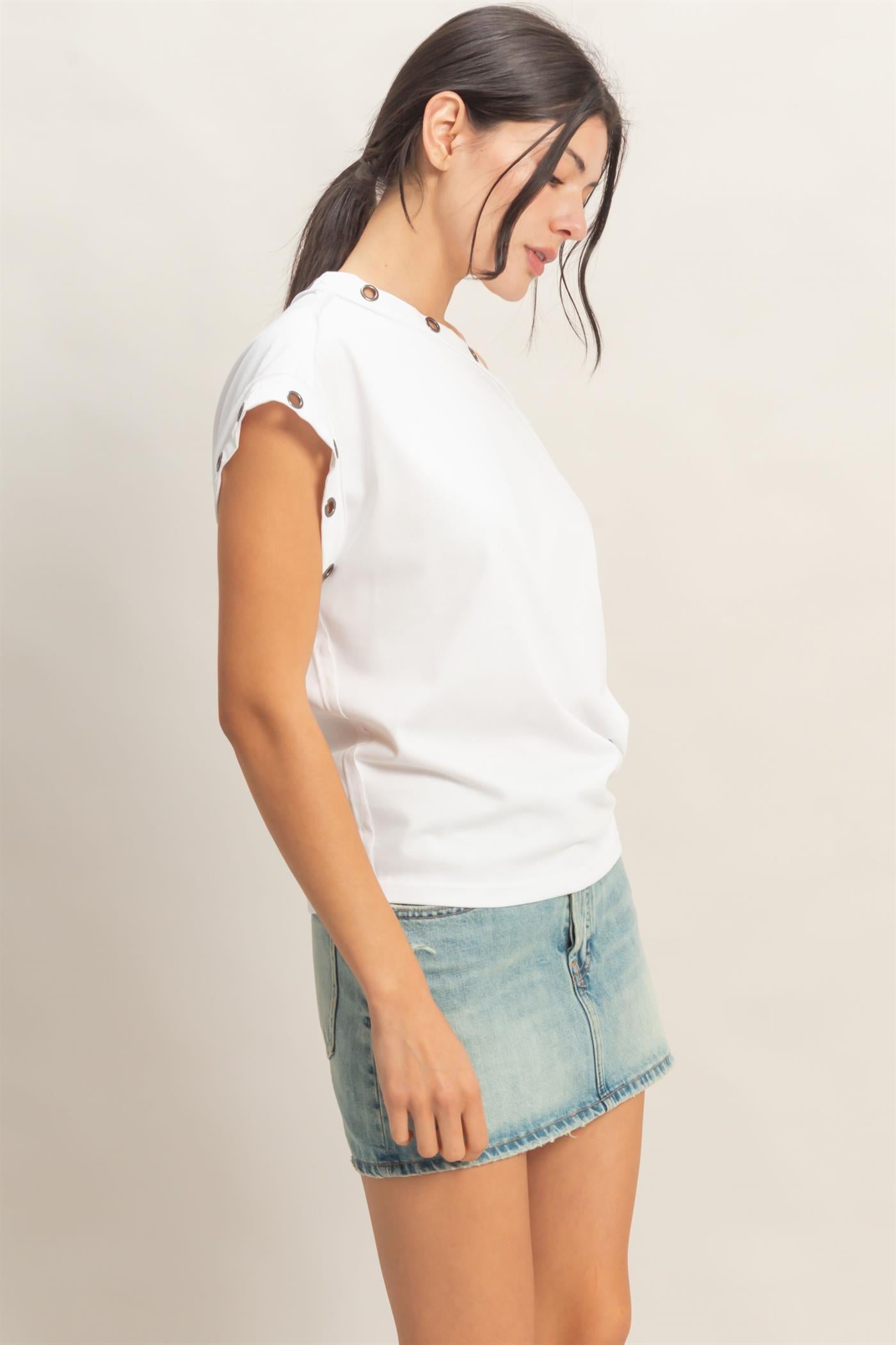 Wholesale Off Shoulder Top With Eyelets T-Shirts HF26E794 OFF WHITE HYFVE