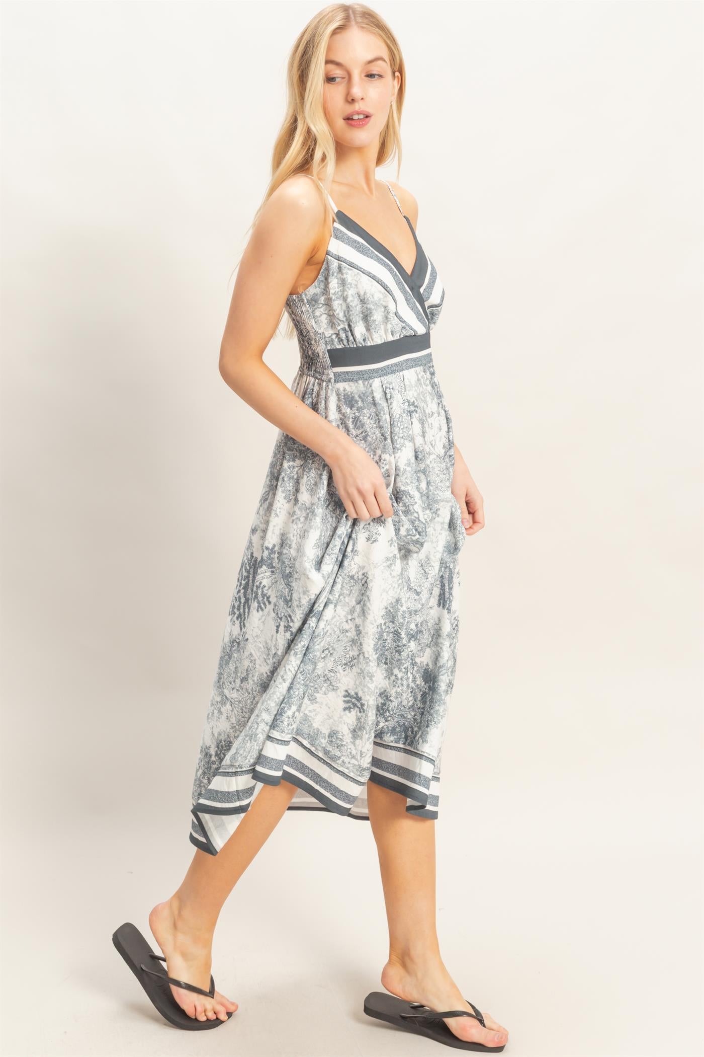 Wholesale Printed V-Neck A-Line Dress Dresses HF26A144 GRAY HYFVE