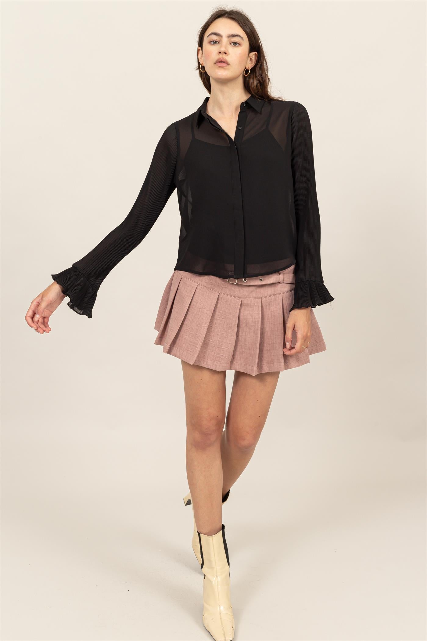 Wholesale Bell Sleeve Blouse With Inside Lining Clothing Tops HF25A769 BLACK HYFVE