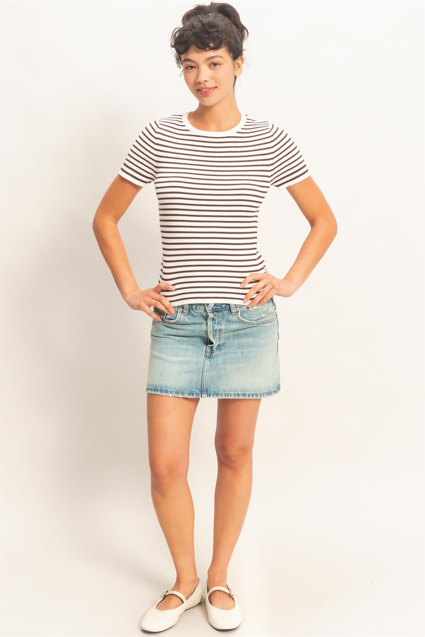 Wholesale Striped Ribbed Short Sleeve Crew Neck Knit Top Clothing Tops DZ26A450 CHOCOLATE DOUBLE ZERO