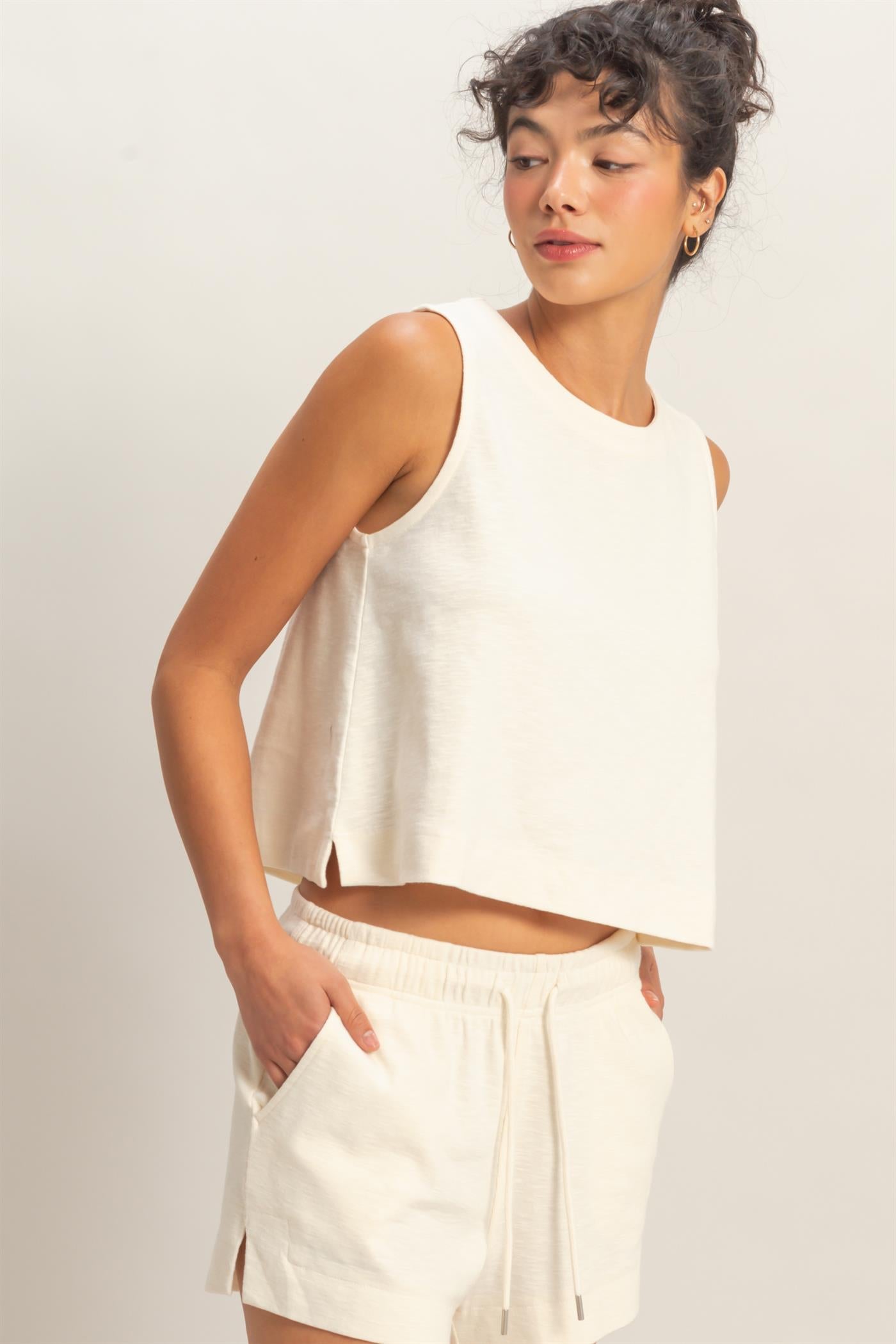 Wholesale Sleeveless Boxy Fit Crew Neck Top Clothing Tops DZ26C090 CREAM DOUBLE ZERO