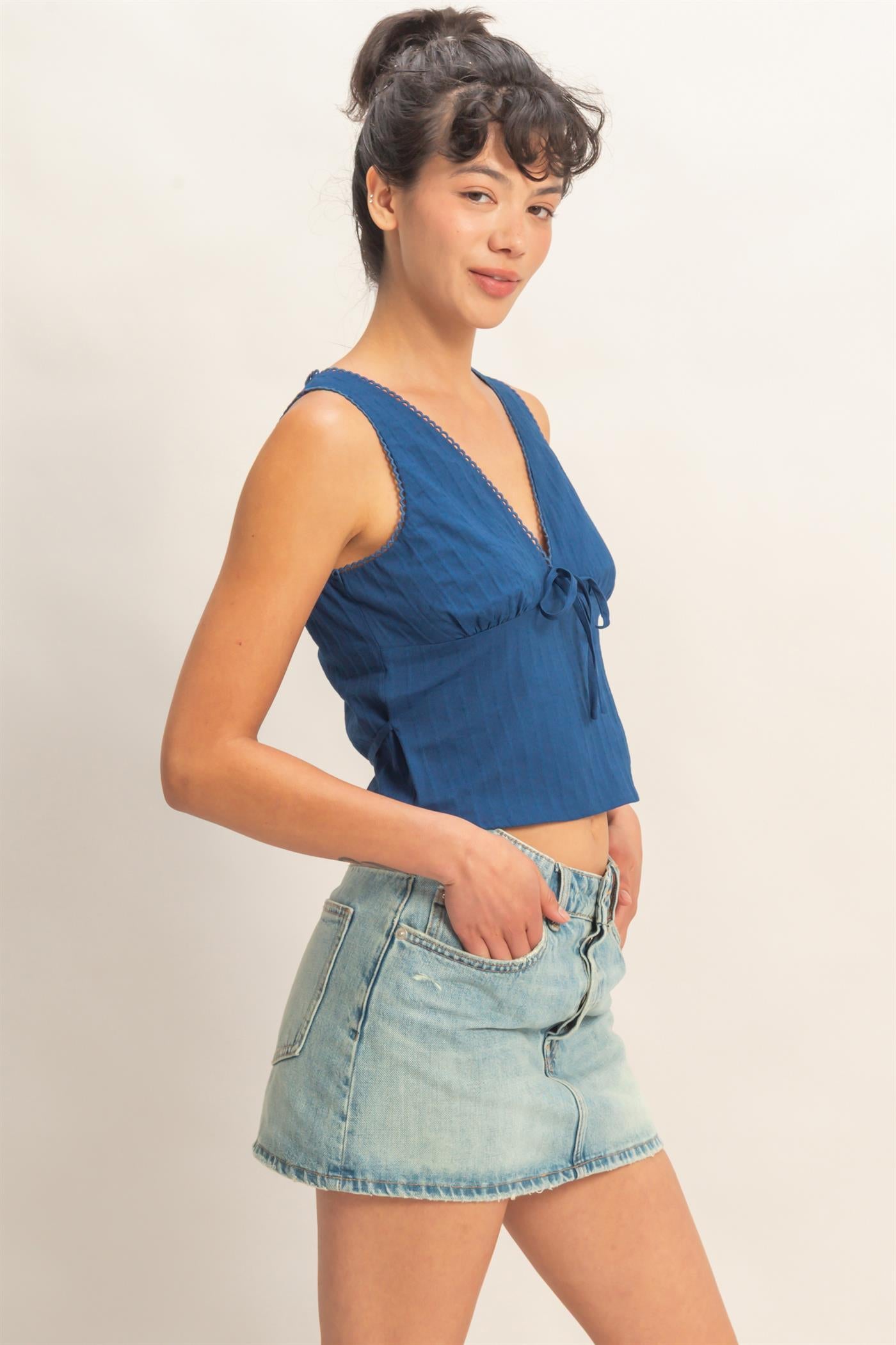 Wholesale Sleeveless Scallop Trim V-Neck Tie-Back Top Clothing Tops DZ26C185 NAVY DOUBLE ZERO