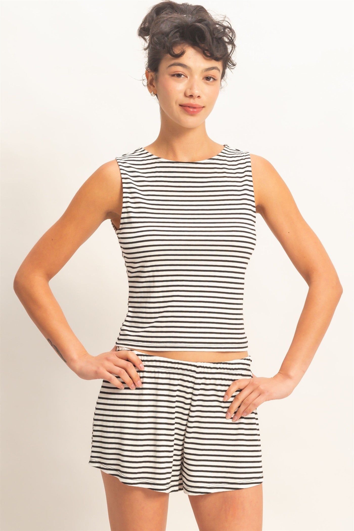 Wholesale Striped Sleeveless Tank And Shorts Set Clothing DZ26E137-SET BLACK DOUBLE ZERO