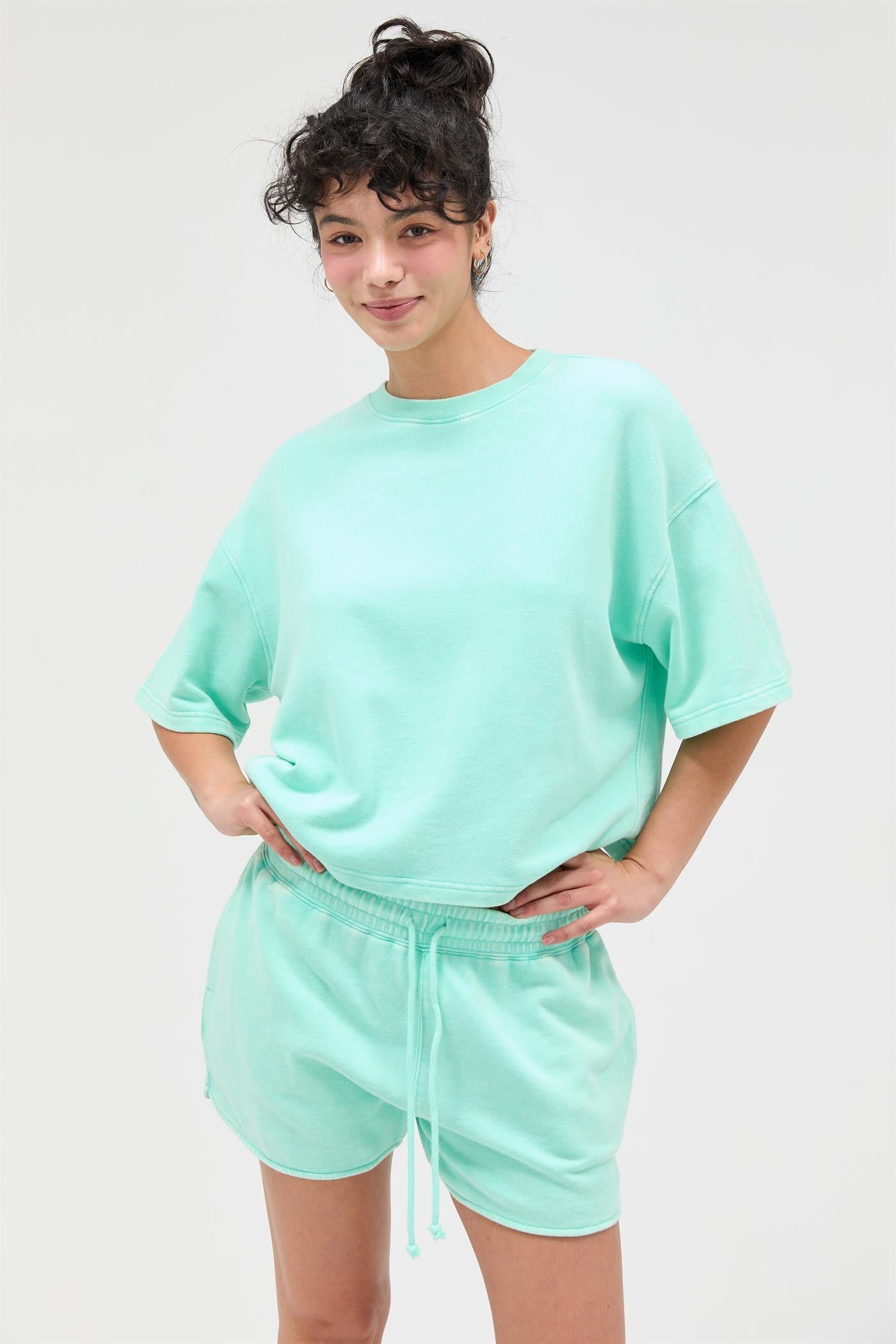 Wholesale Acid Wash Boxy Crew Neck Top T-Shirts DZ26C093 MINT DOUBLE ZERO