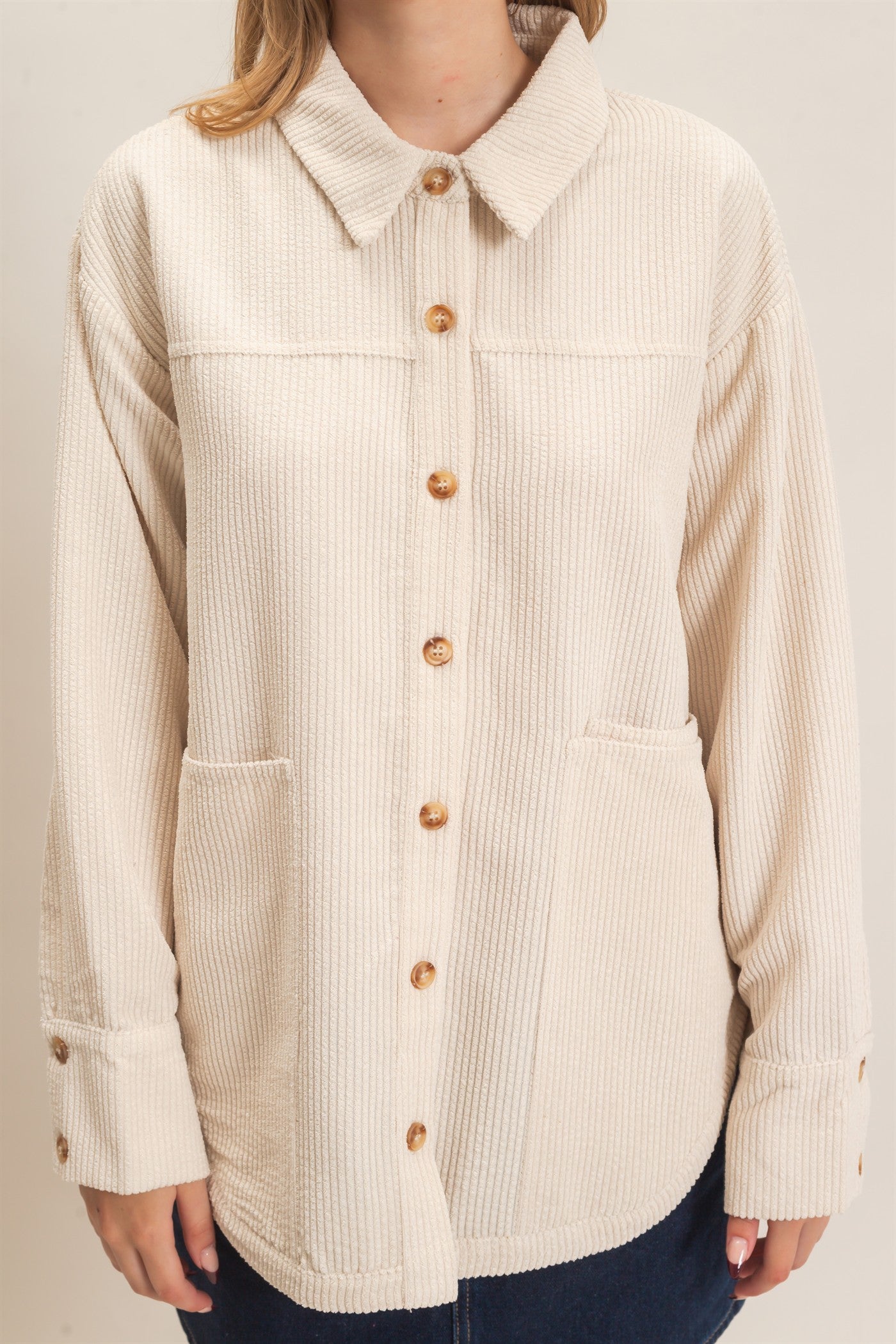 Wholesale Corduroy Button-Up Shirt Outerwear HF26F163 WHITE SWAN HYFVE