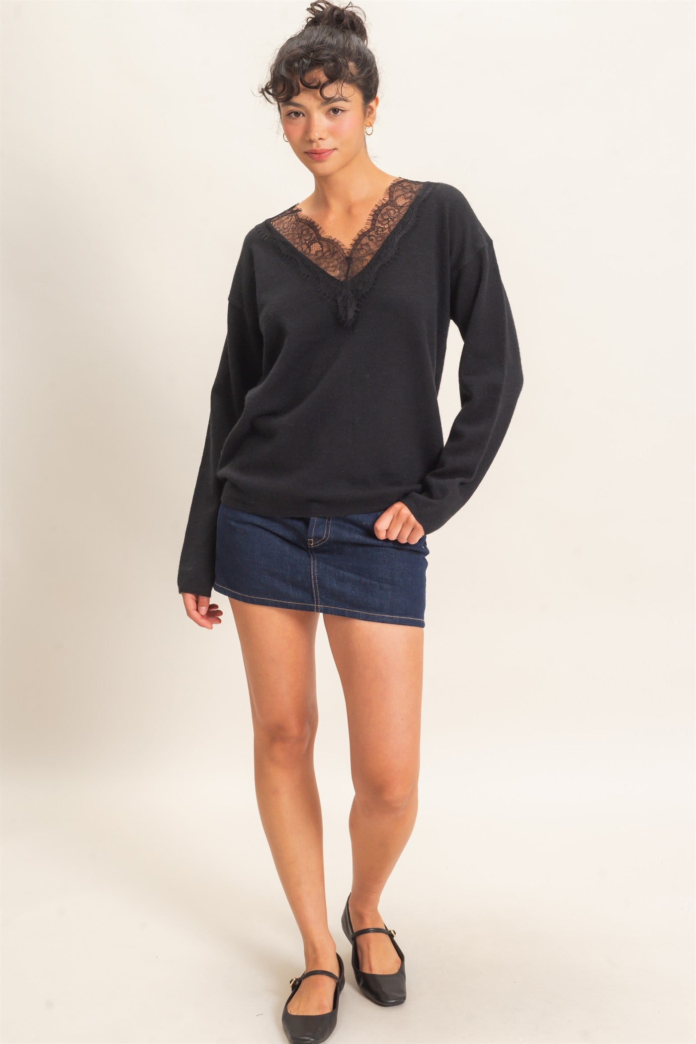 Wholesale Lace Trim V-Neck Sweater Sweaters DZ26E327 BLACK DOUBLE ZERO