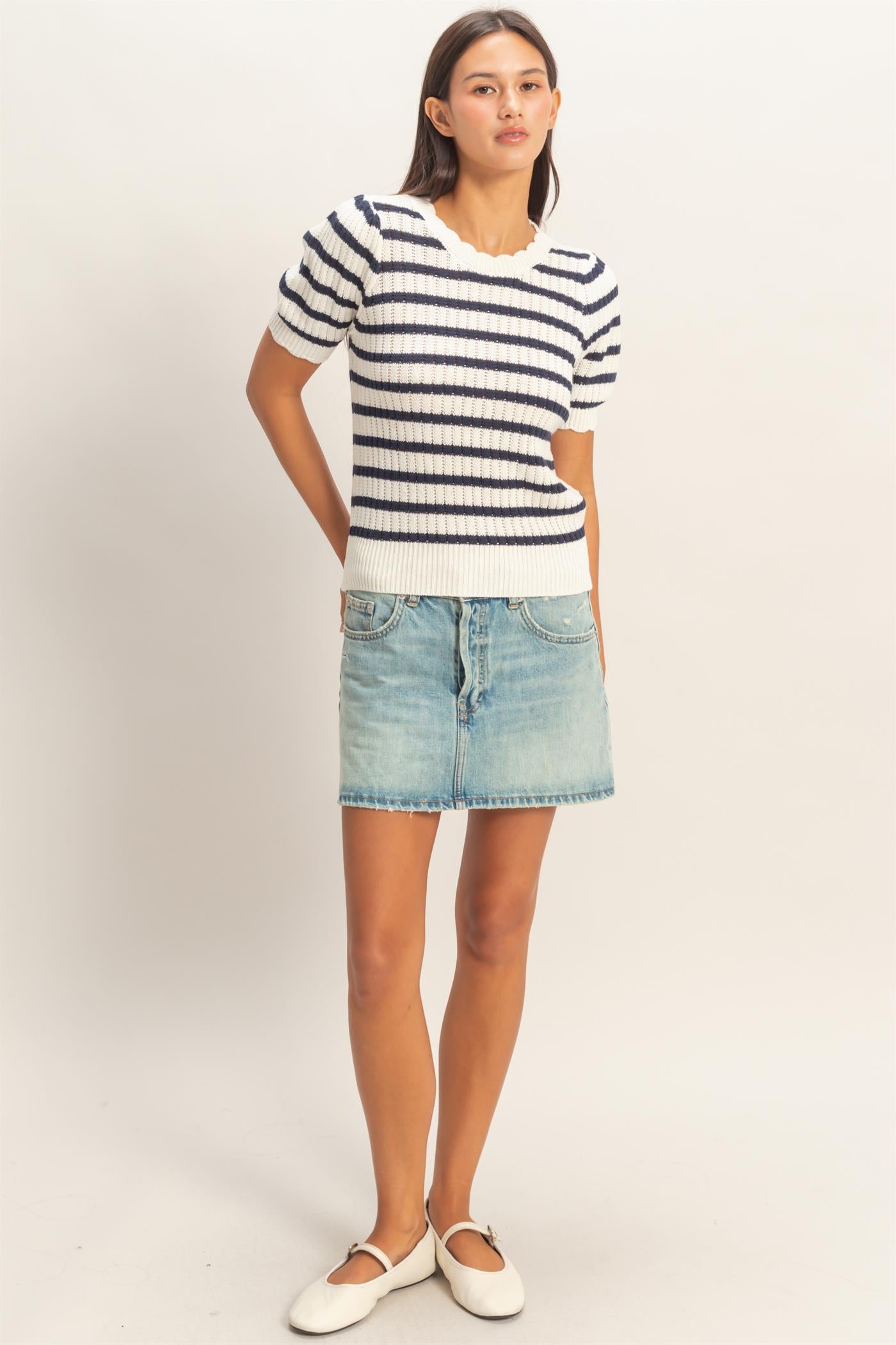 Wholesale Striped Scallop Edge Puff Sleeve Knit Top Shirts DZ26A284 NAVY DOUBLE ZERO