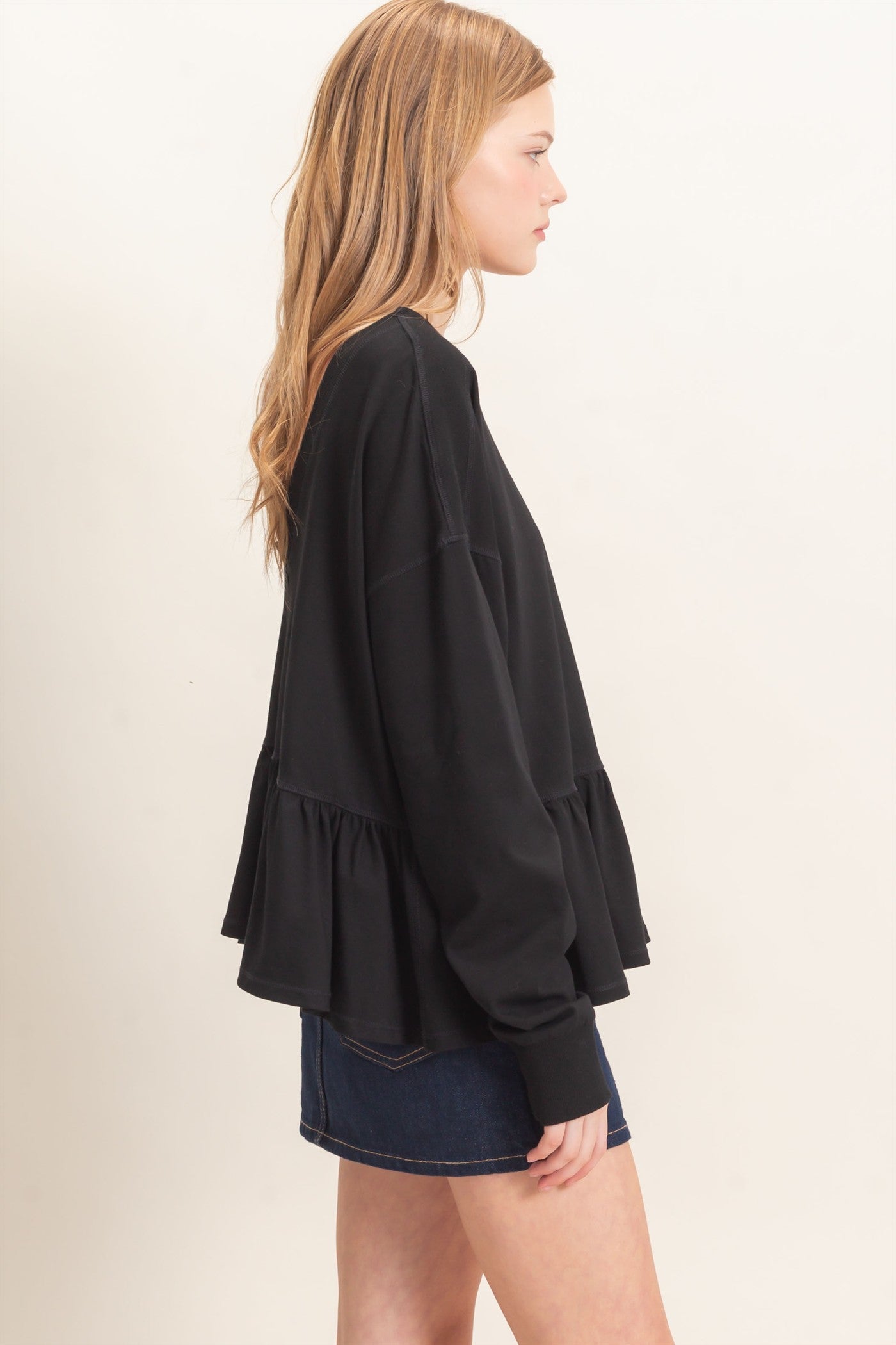 Wholesale Ruffled Hem Long Sleeve Top Clothing Tops HF26E065 BLACK HYFVE