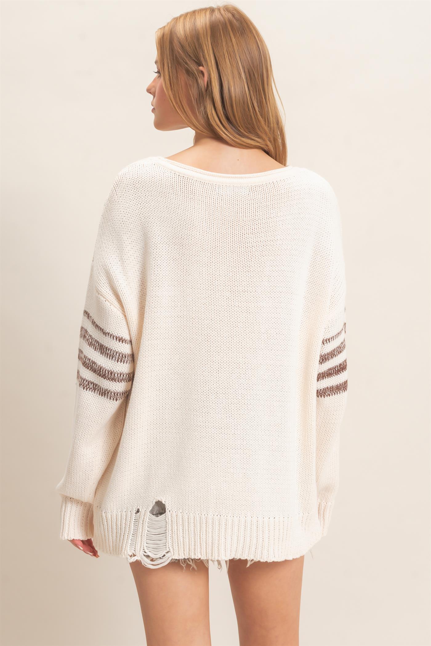 Wholesale Oversized Number Knit Sweater Sweaters HF26E687 WHITE SWAN HYFVE