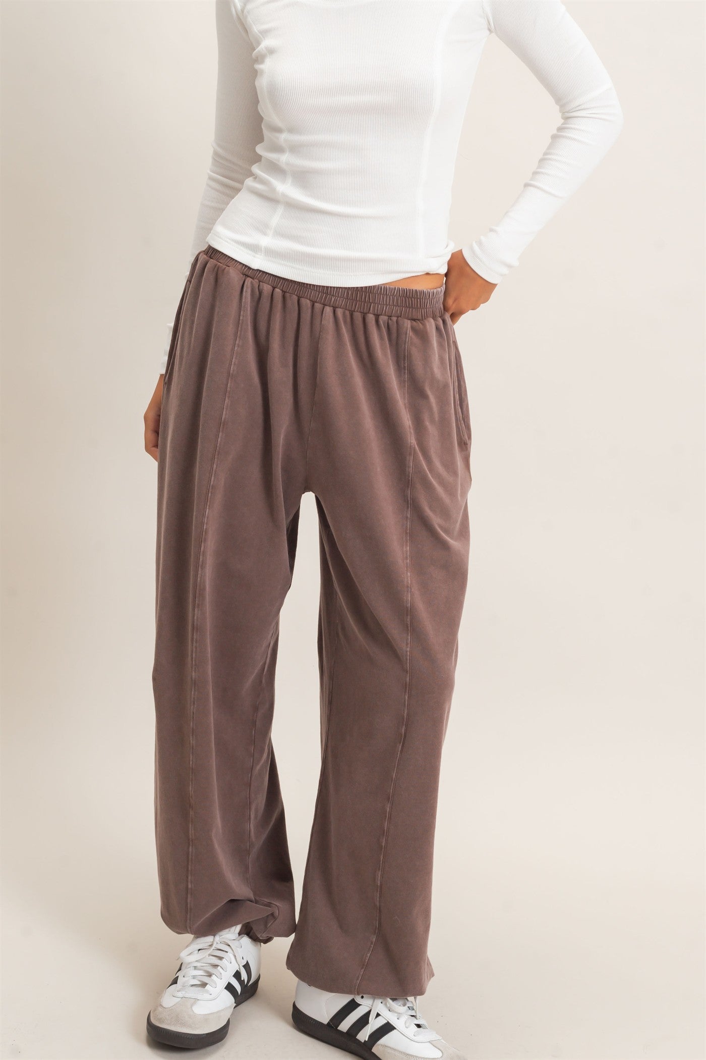 Wholesale Mineral Wash Elastic Waist Jogger Pants Joggers DZ26F405 DARK BROWN DOUBLE ZERO