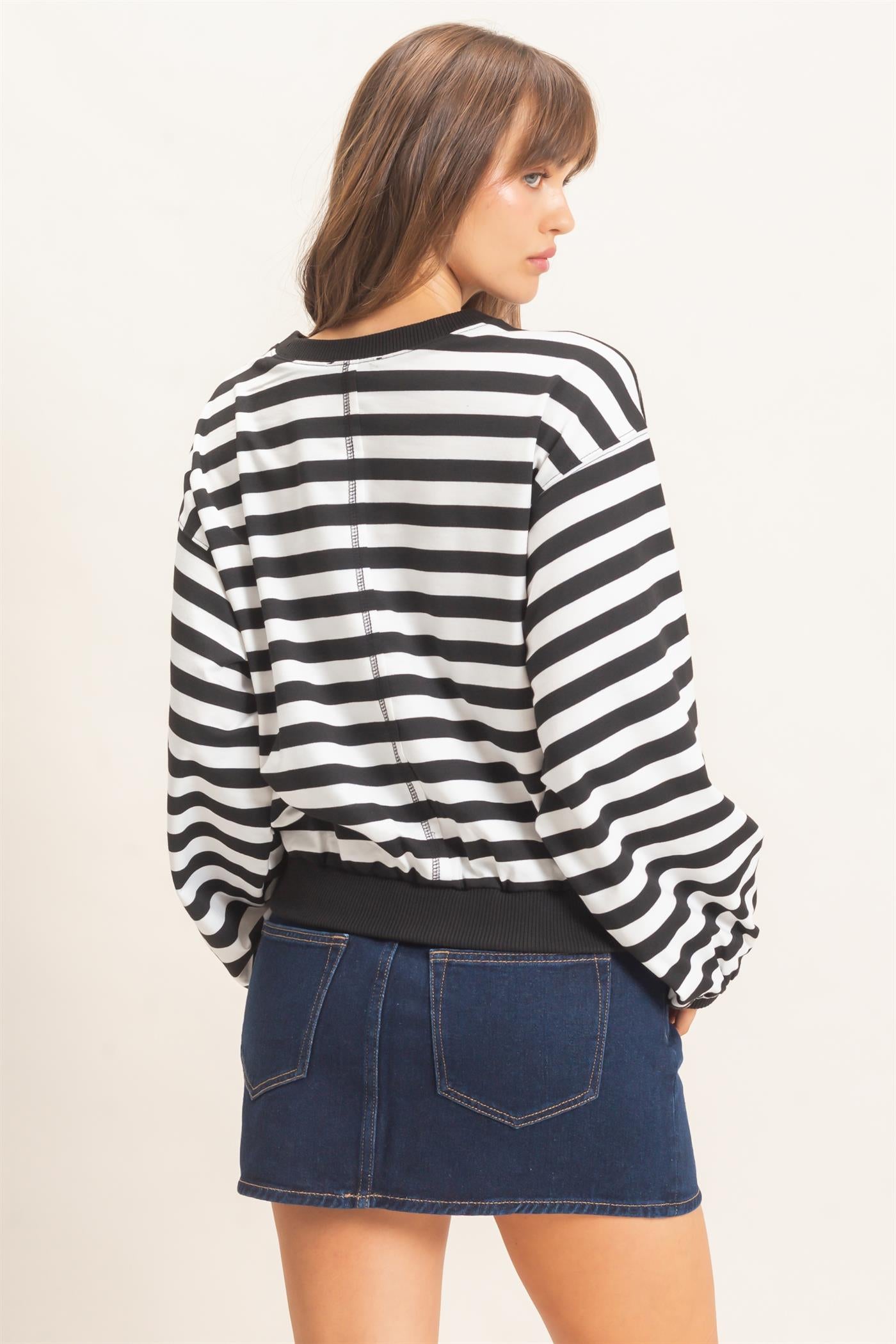 Wholesale Striped Crew Neck Sweatshirt Sweatshirts HF26E010 BLACK HYFVE