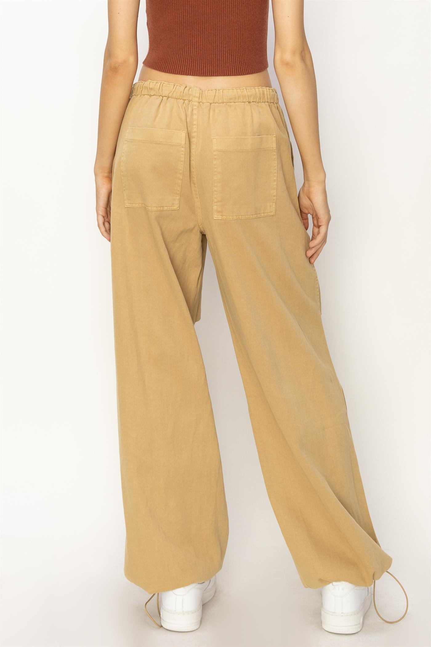 Wholesale Mid Rise Parachute Pants Pants DZ24A518 SAND DOUBLE ZERO