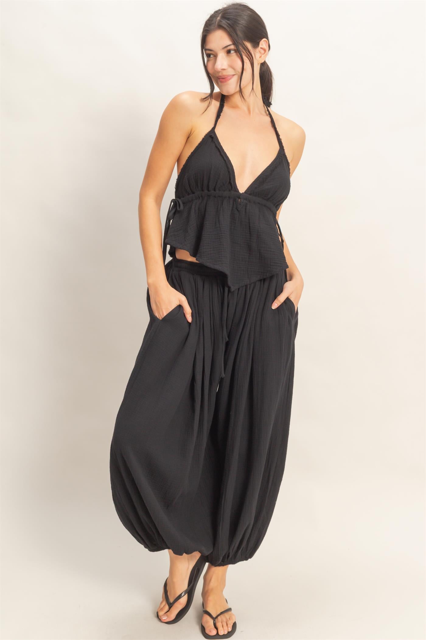 Wholesale Gauzed Elastic Waist Balloon Joggers Pants Pants HF26C320 BLACK HYFVE