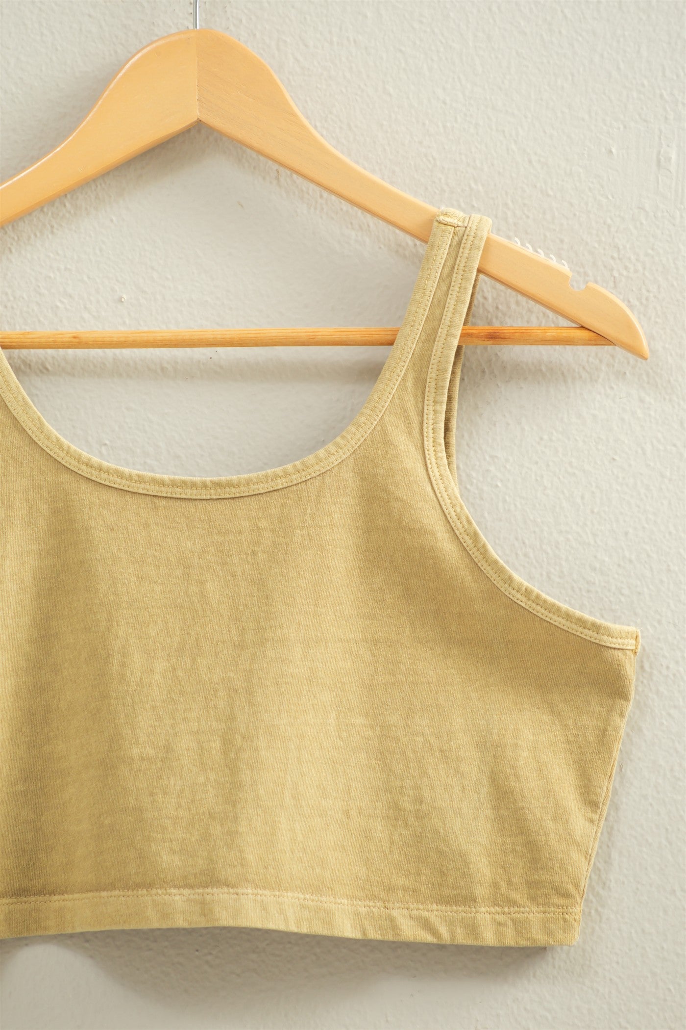 Wholesale Sleeveless Scoop Neck Crop Top Clothing Tops DZ22C809 MOSS DOUBLE ZERO