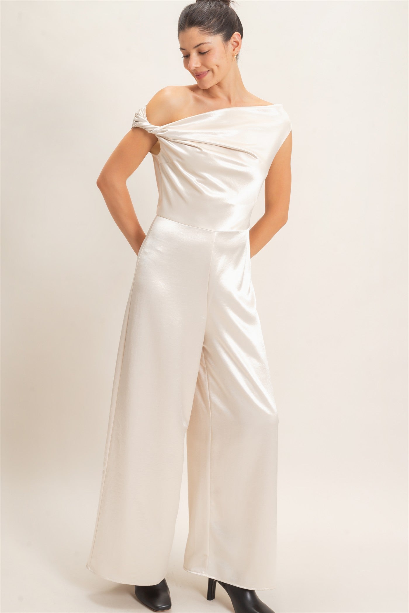 Wholesale Asymmetrical Cowl Neck Wide Leg Jumpsuit Clothing HF26F009 PEARL HYFVE