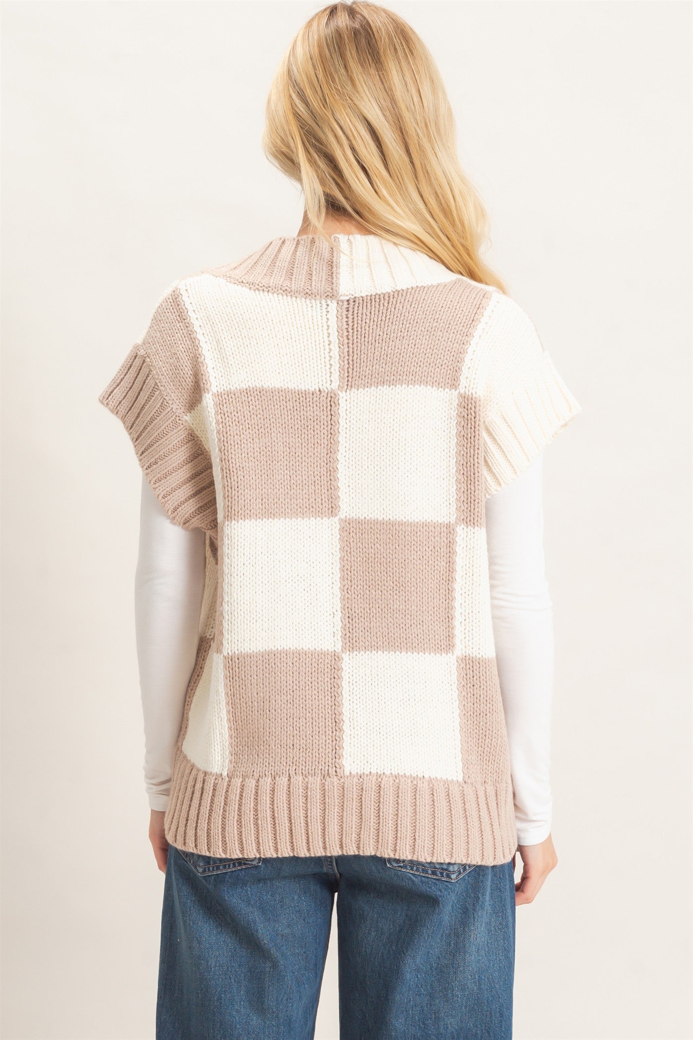 Wholesale Ribbed V-Neck Checkered Sweater Vest Sweaters HF26F180 TAUPE HYFVE