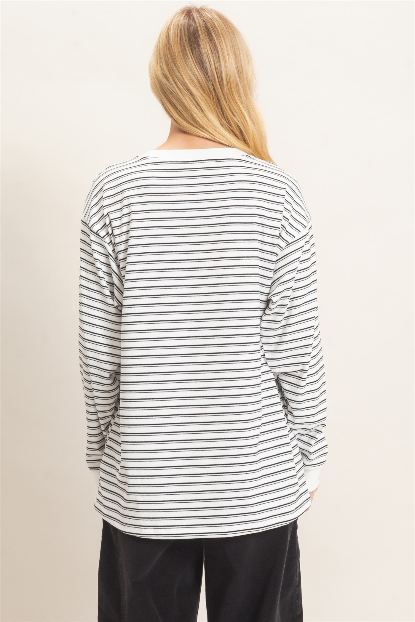 Wholesale Striped Long Sleeve Crew Neck Top Clothing Tops HF26C676 WHITE HYFVE