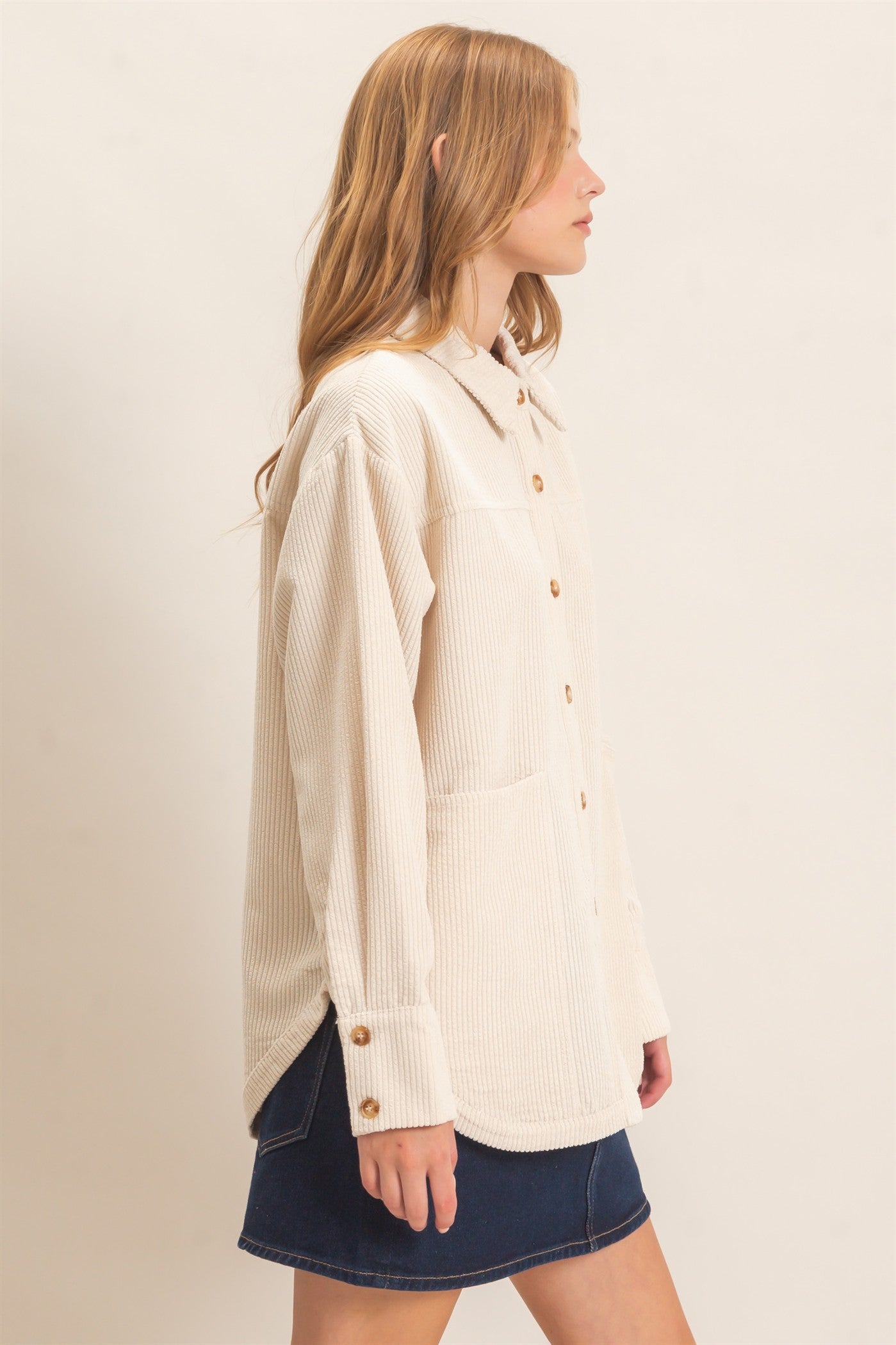 Wholesale Corduroy Button-Up Shirt Outerwear HF26F163 WHITE SWAN HYFVE