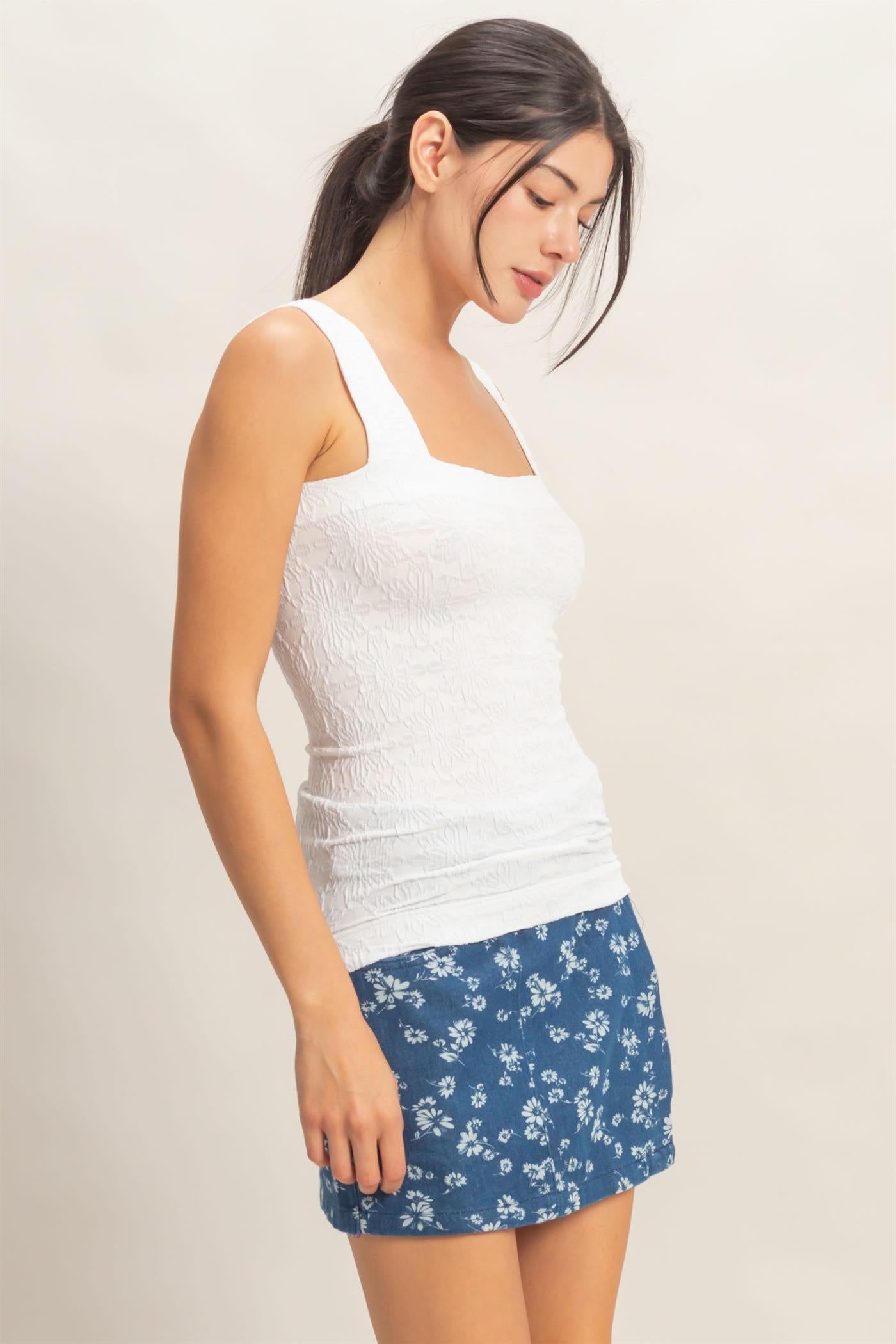 Wholesale Floral Jacquard Square Neck Top Tank Tops HF26E337 WHITE HYFVE