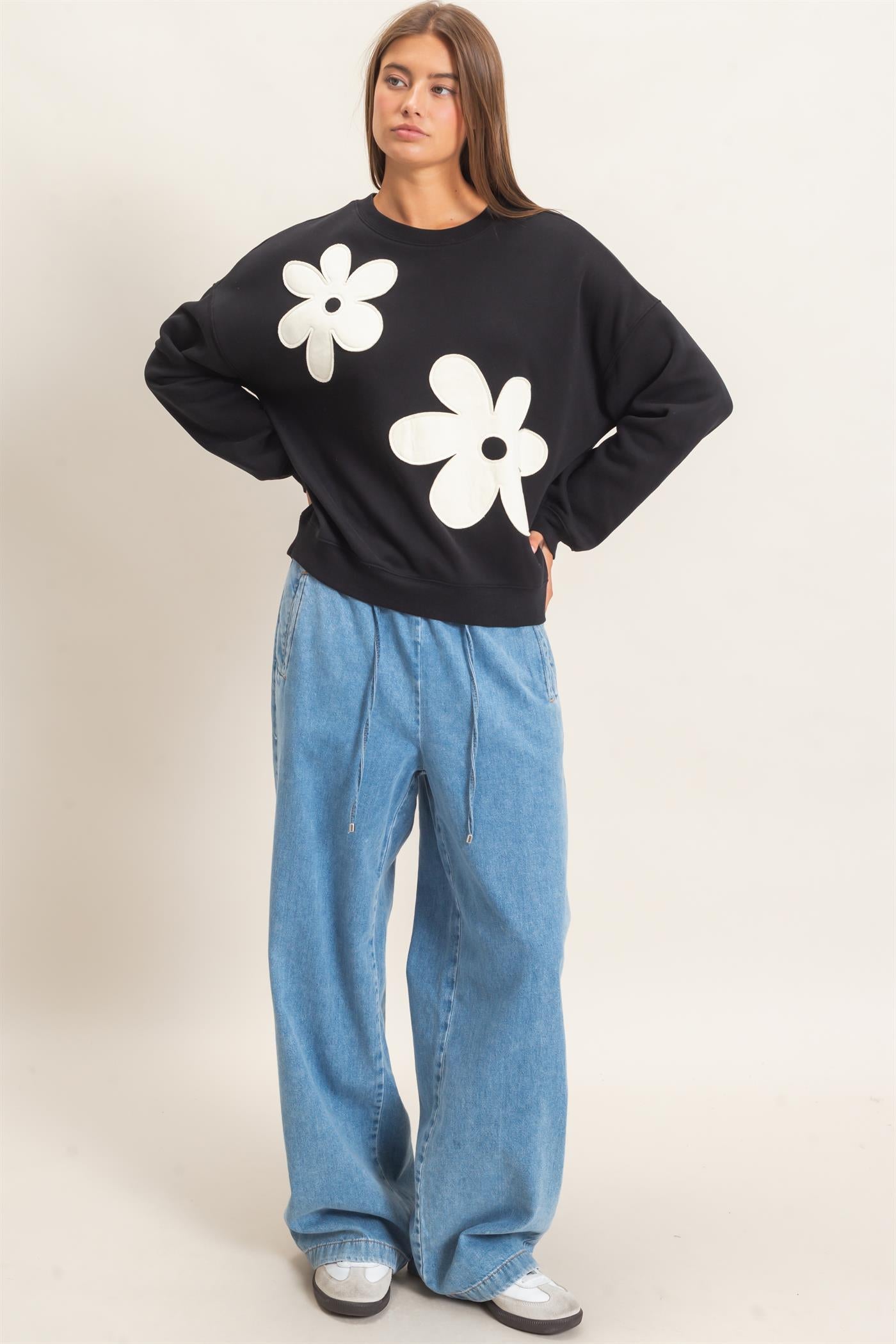 Wholesale Floral Applique Crew Neck Sweatshirt Sweatshirts DZ26E708 BLACK DOUBLE ZERO