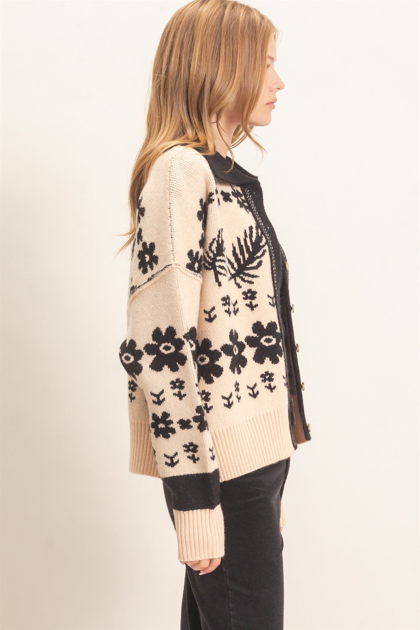 Wholesale Floral Jacquard Collared Cardigan Cardigans HF26E885 SAND HYFVE