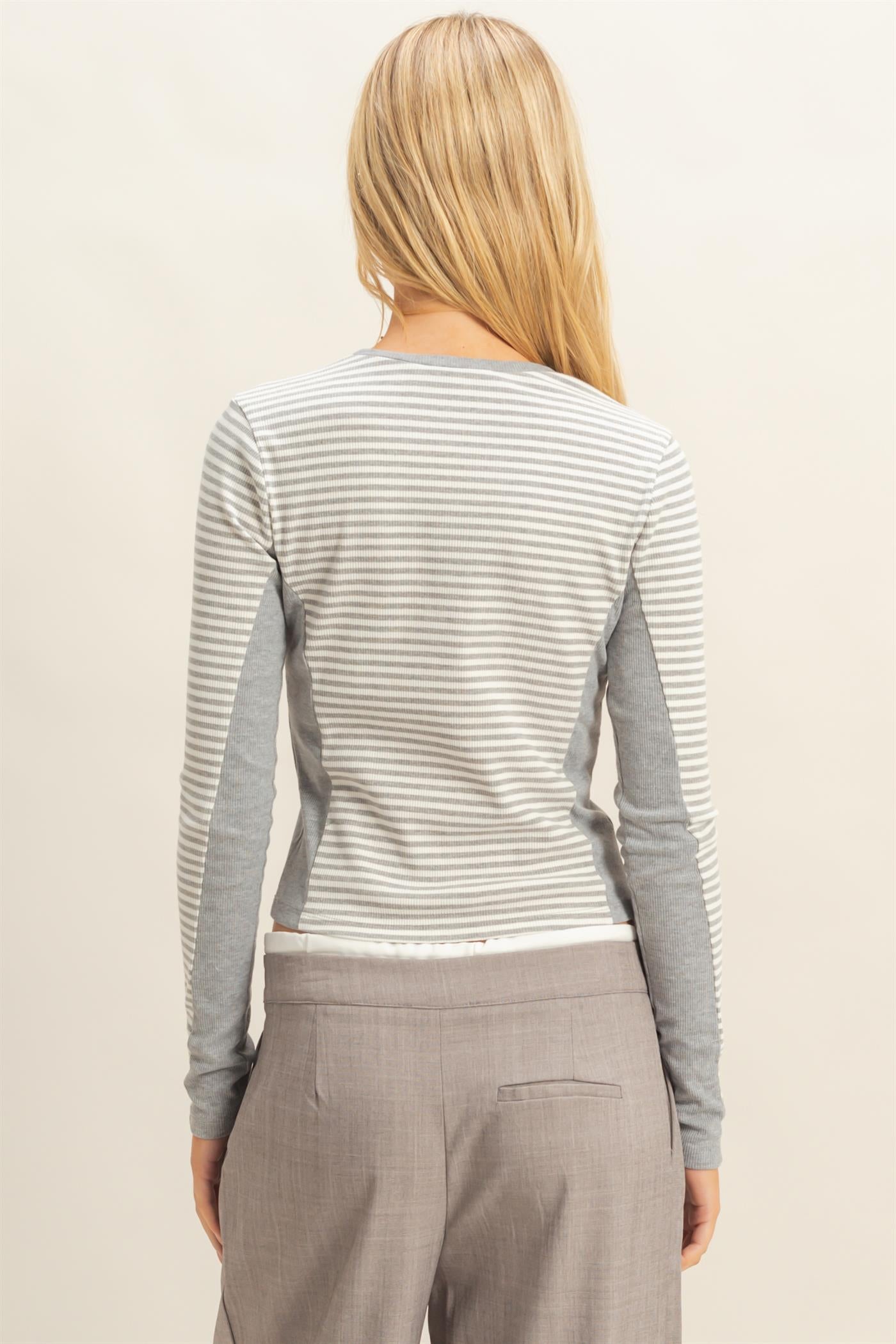 Wholesale Striped Long Sleeve Knit Top T-Shirts HF25F067 GRAY HYFVE