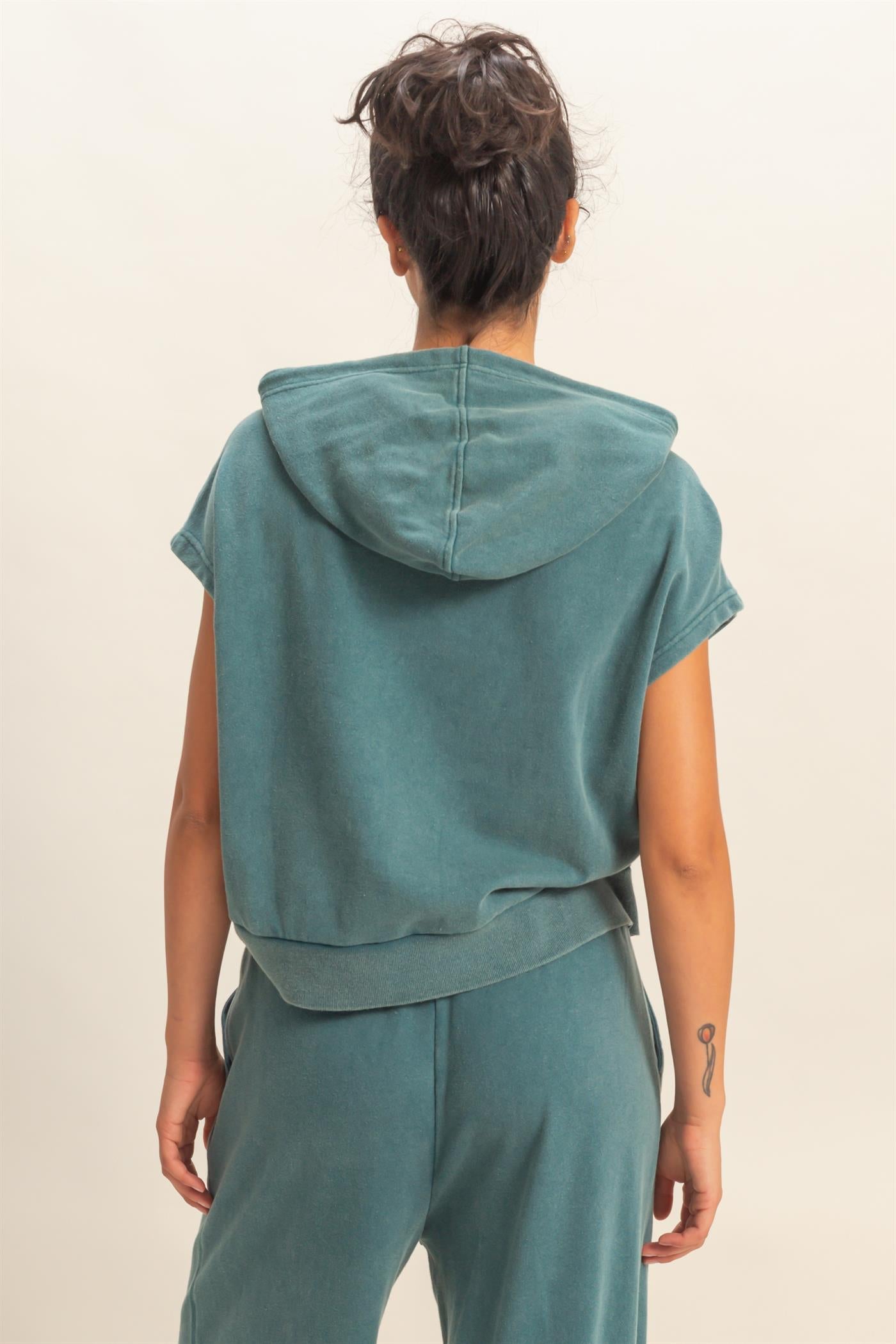 Wholesale Acid Washed Sleeveless Hooded Kangaroo Pocket Top Hoodies DZ26A411 DARK TEAL DOUBLE ZERO