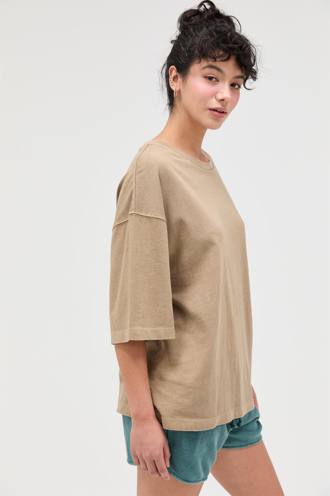 Wholesale Pigment Dye Oversized Half-Sleeve T-Shirt Clothing Tops DZ26A459 MOCHA DOUBLE ZERO