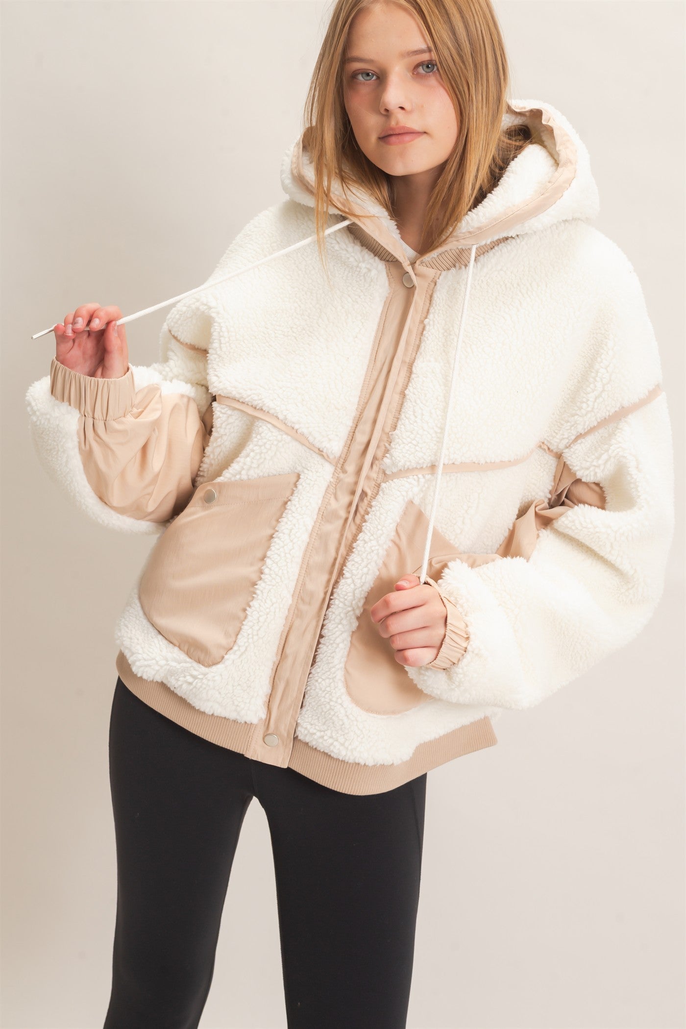 Wholesale Contrast Panel Sherpa Hooded Jacket Hoodies HF26E989 WHIP CREAM HYFVE