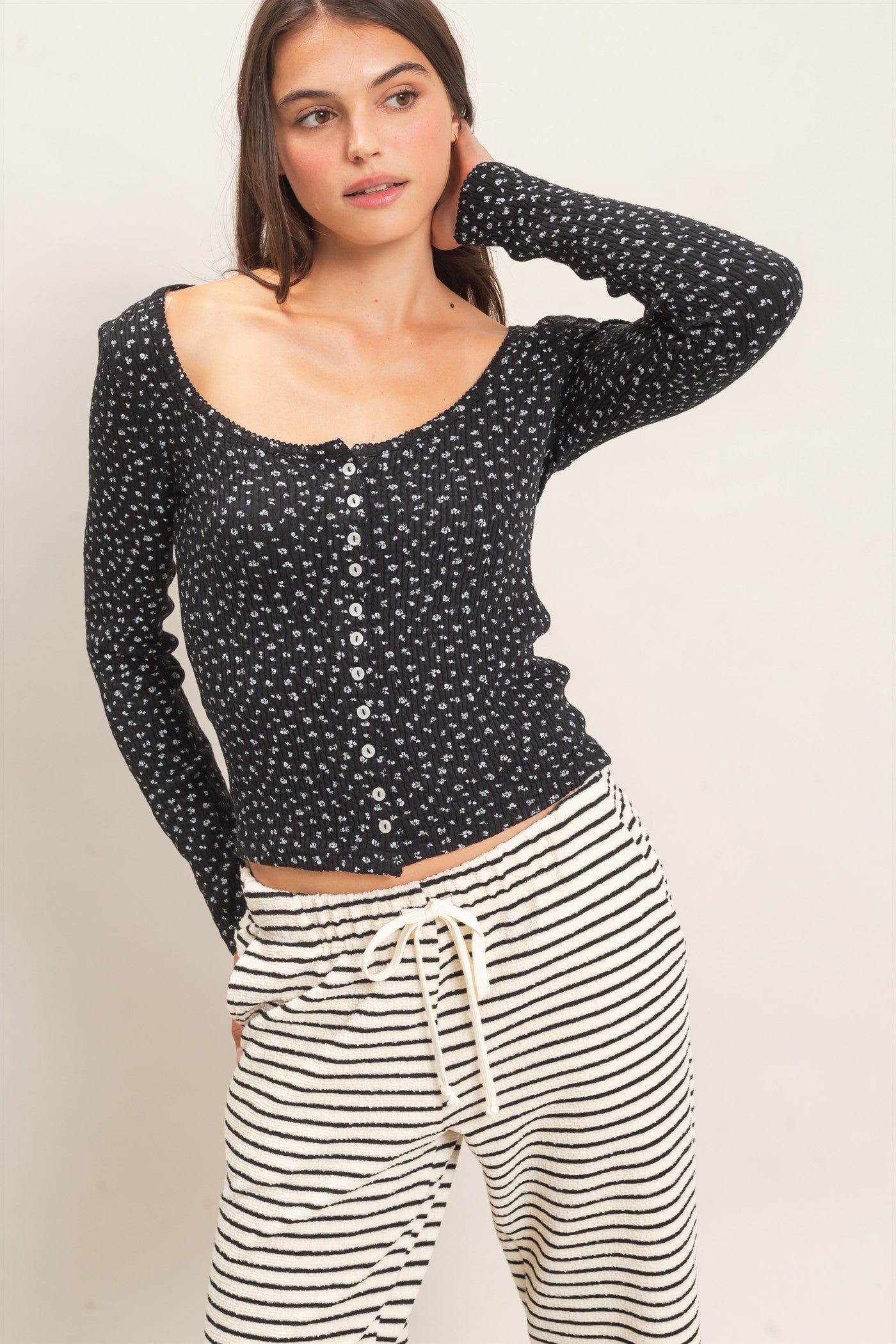 Wholesale Square Neck Button-Up Top Clothing Tops HF26E675 BLACK HYFVE