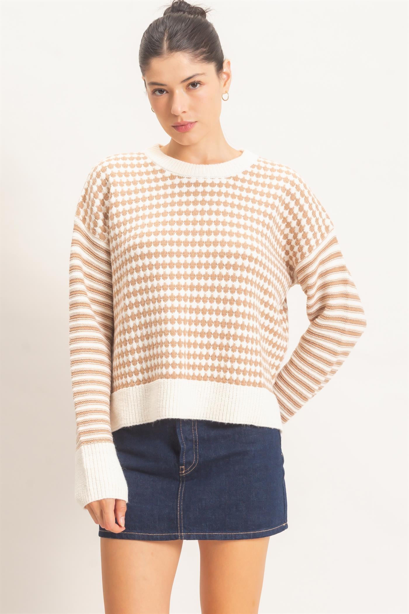 Wholesale Mixed Pattern Long Sleeve Sweater Sweaters HF26E821 TAUPE HYFVE