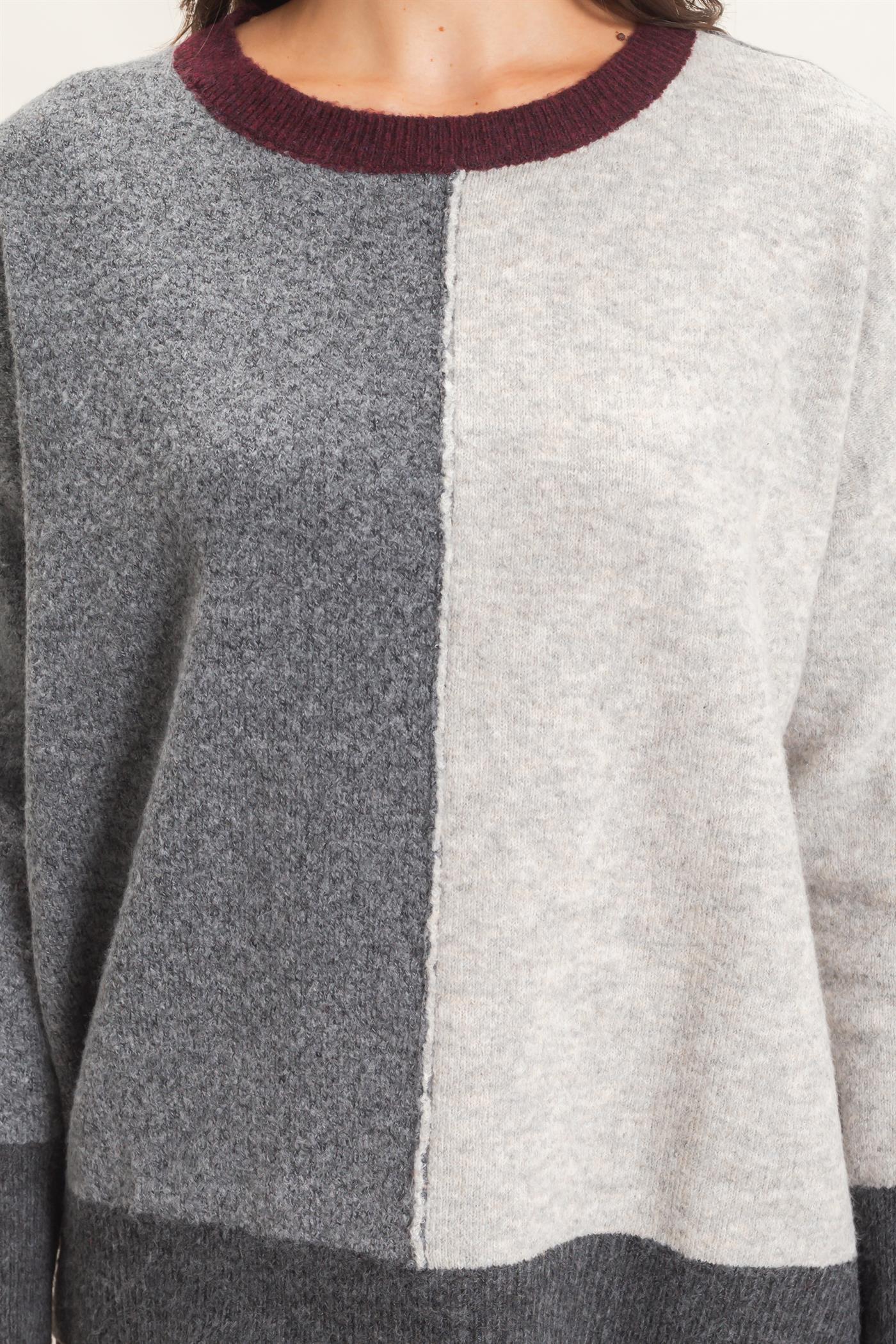 Wholesale Colorblock Crew Neck Sweater Sweaters HF26E151 CHARCOAL HYFVE
