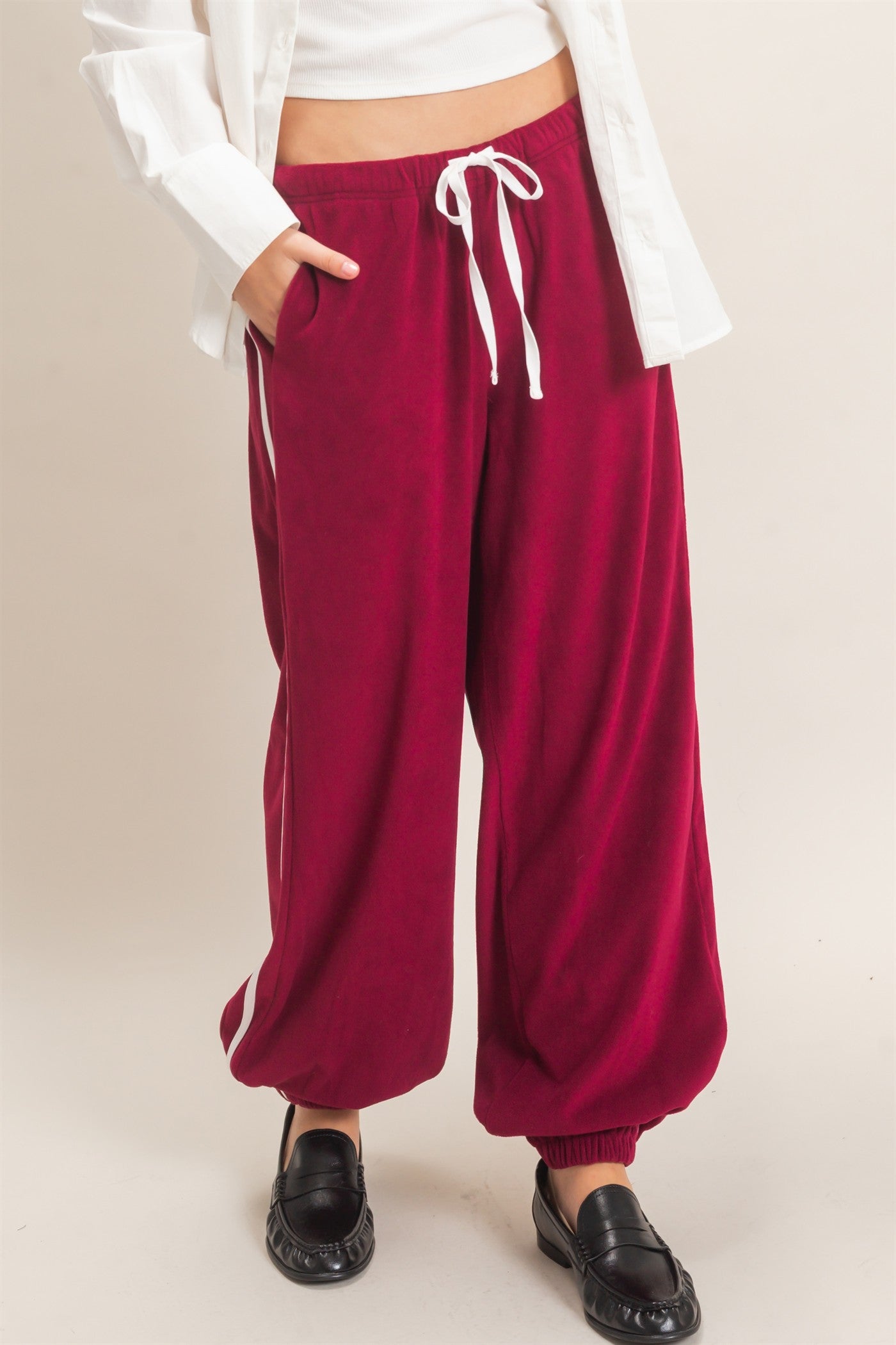 Wholesale Drawstring Waist Jogger Pants Joggers HF26E424-D BURGUNDY HYFVE