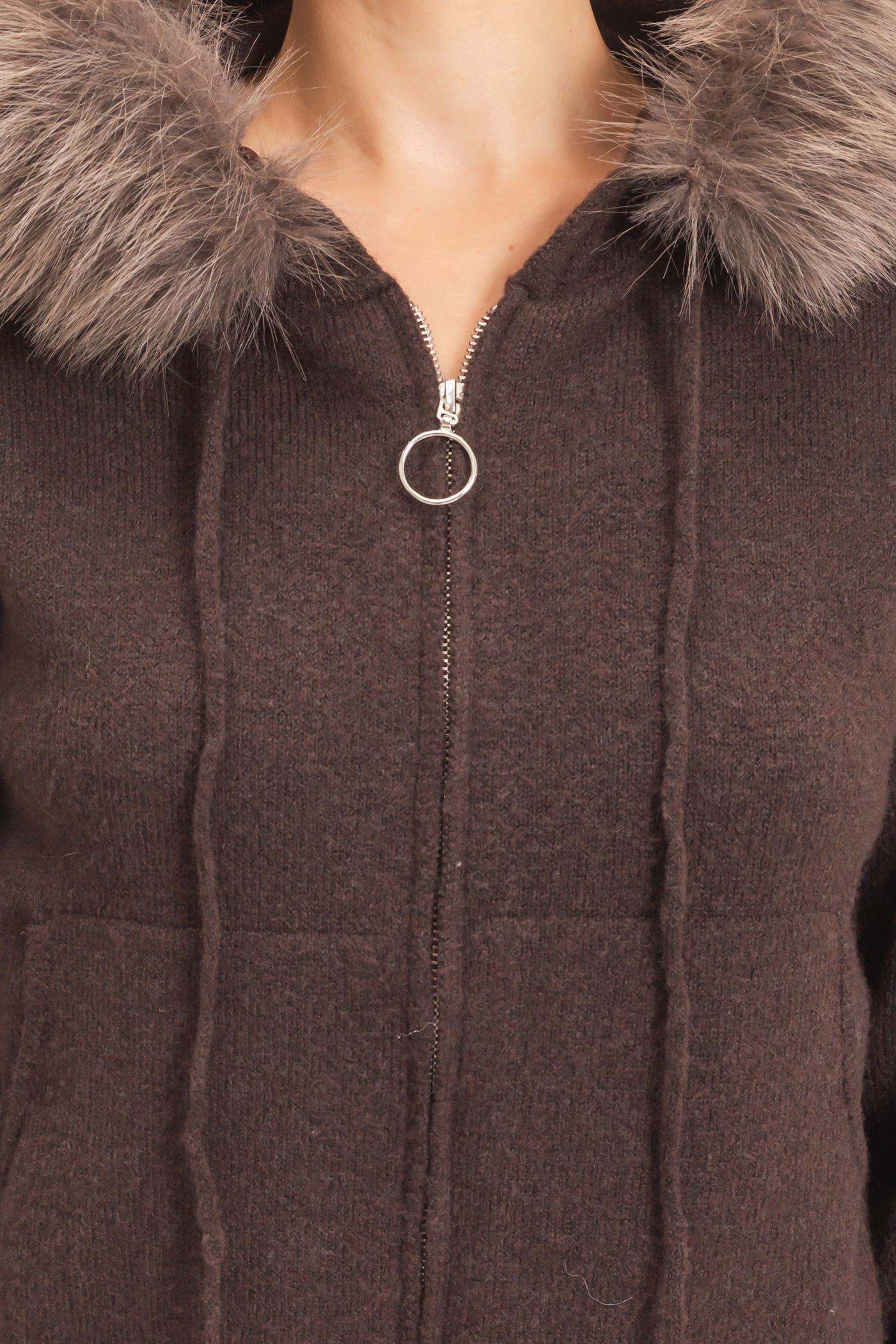 Wholesale Detachable Faux Fur Trim Zip-Up Hoodie Cardigans HF26F173 BROWN HYFVE