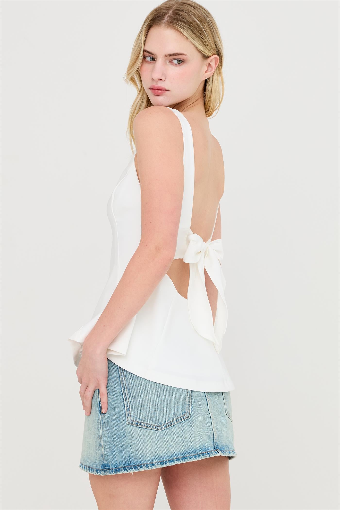 Wholesale Sleeveless Open Back Peplum Top Clothing Tops HF26A292 WHITE HYFVE